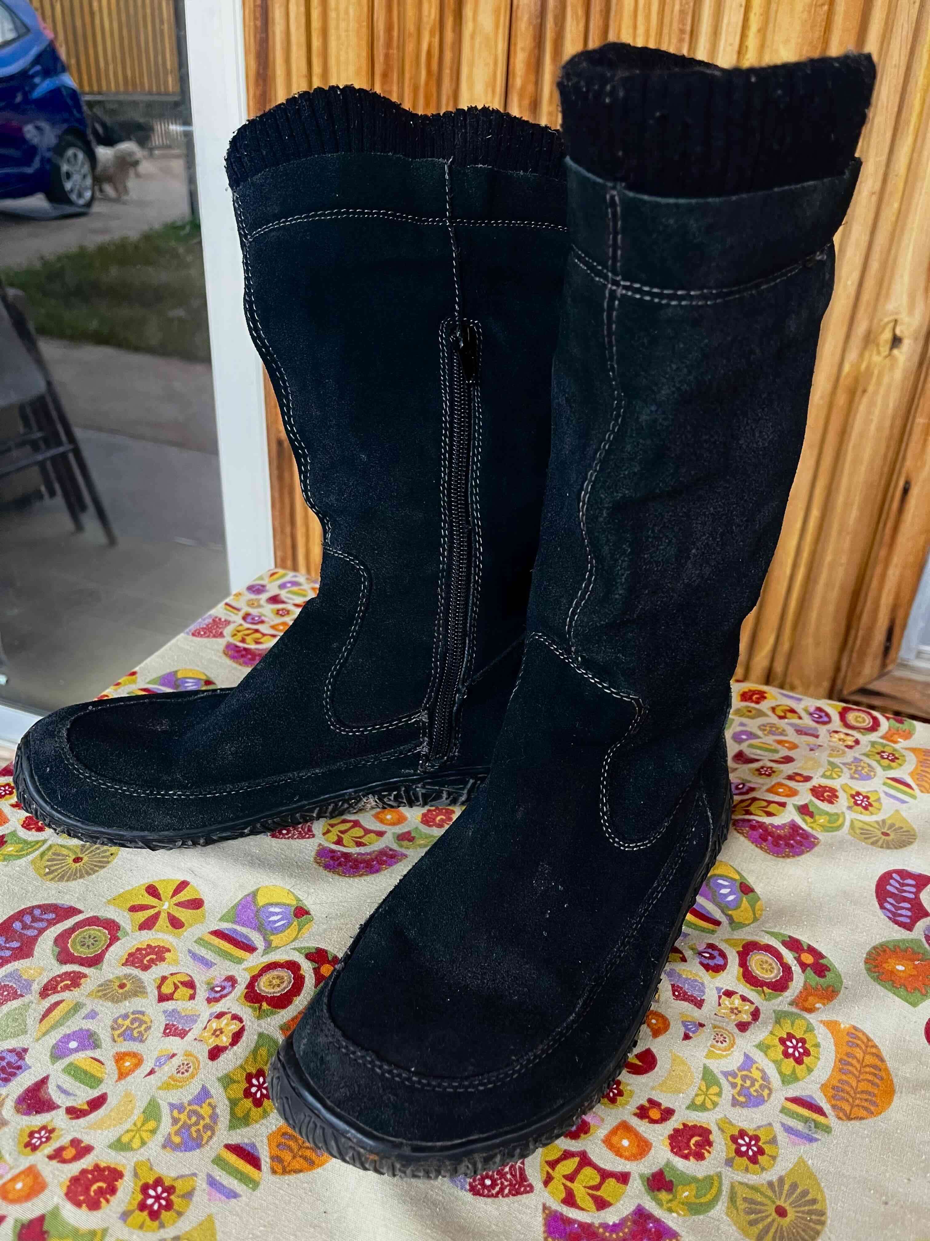 Botas negras de gamuza - miniatura 1