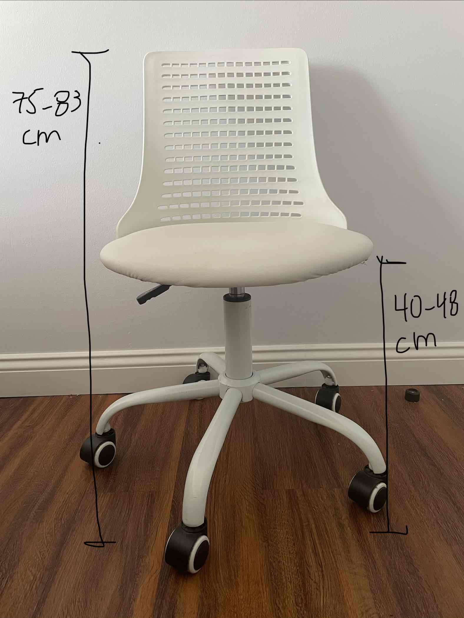 Silla de oficina blanca - miniatura 2