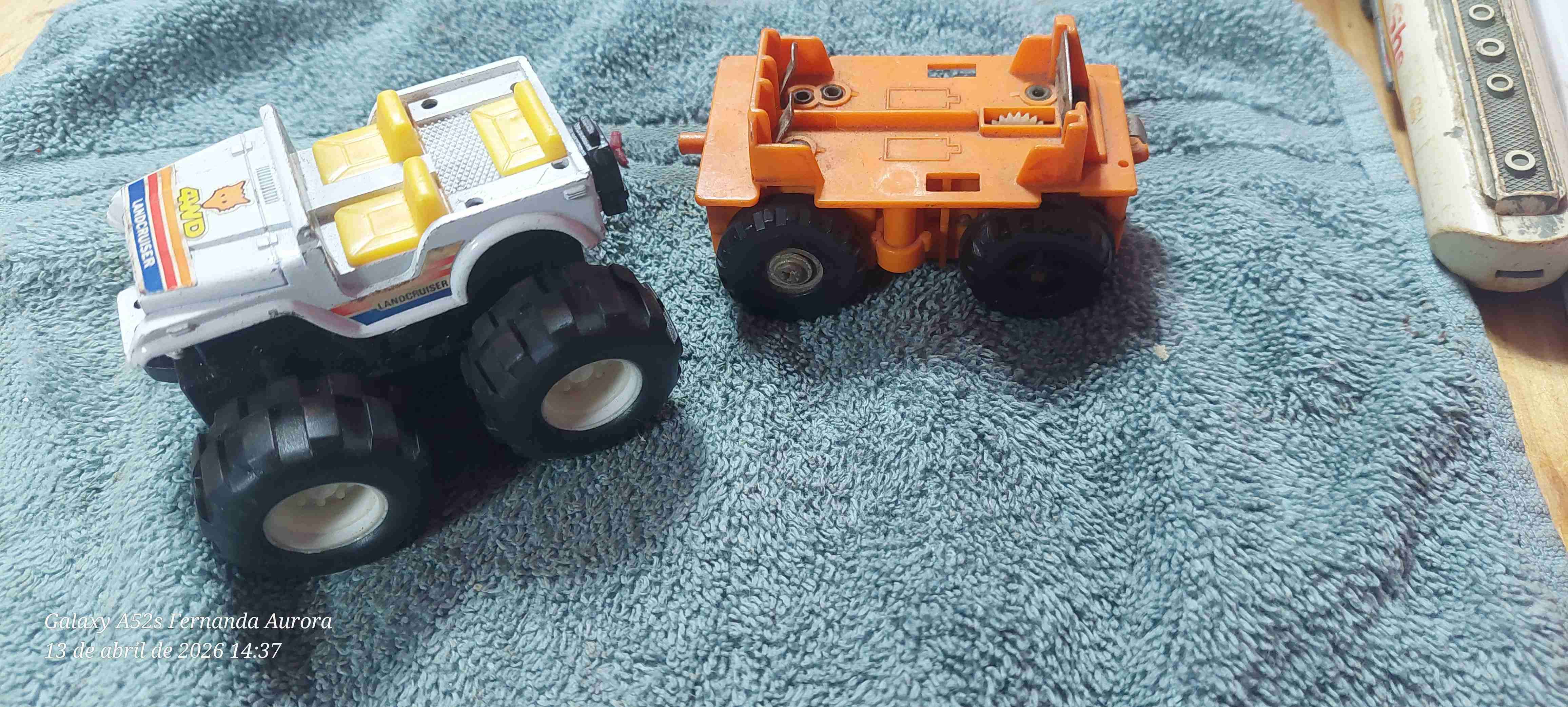 Camionetas de juguete Landcruiser - miniatura 1