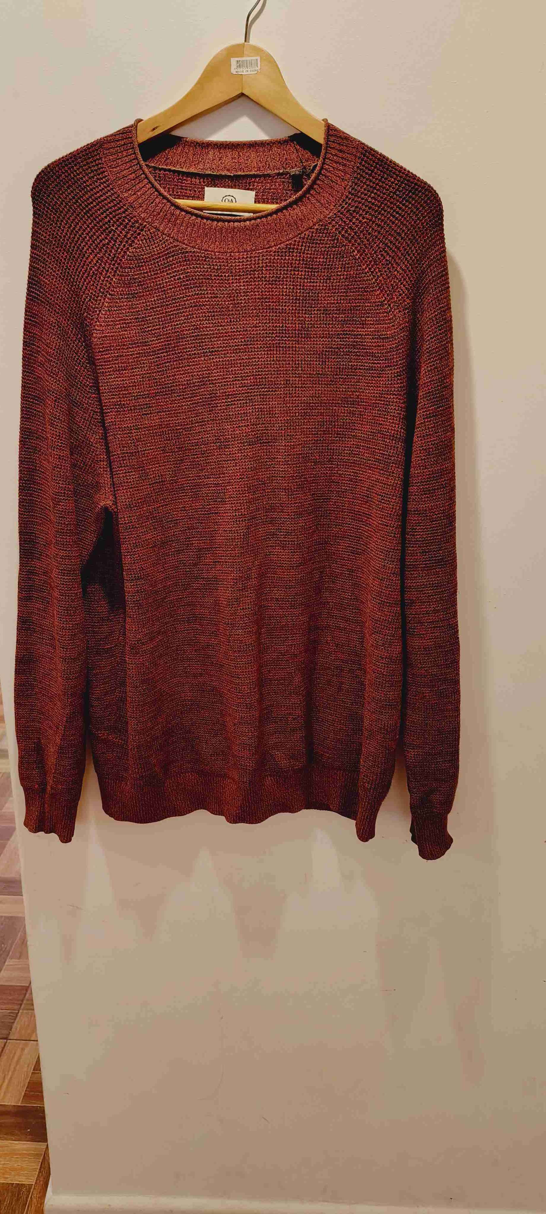 Suéter rojo tejido  talla L