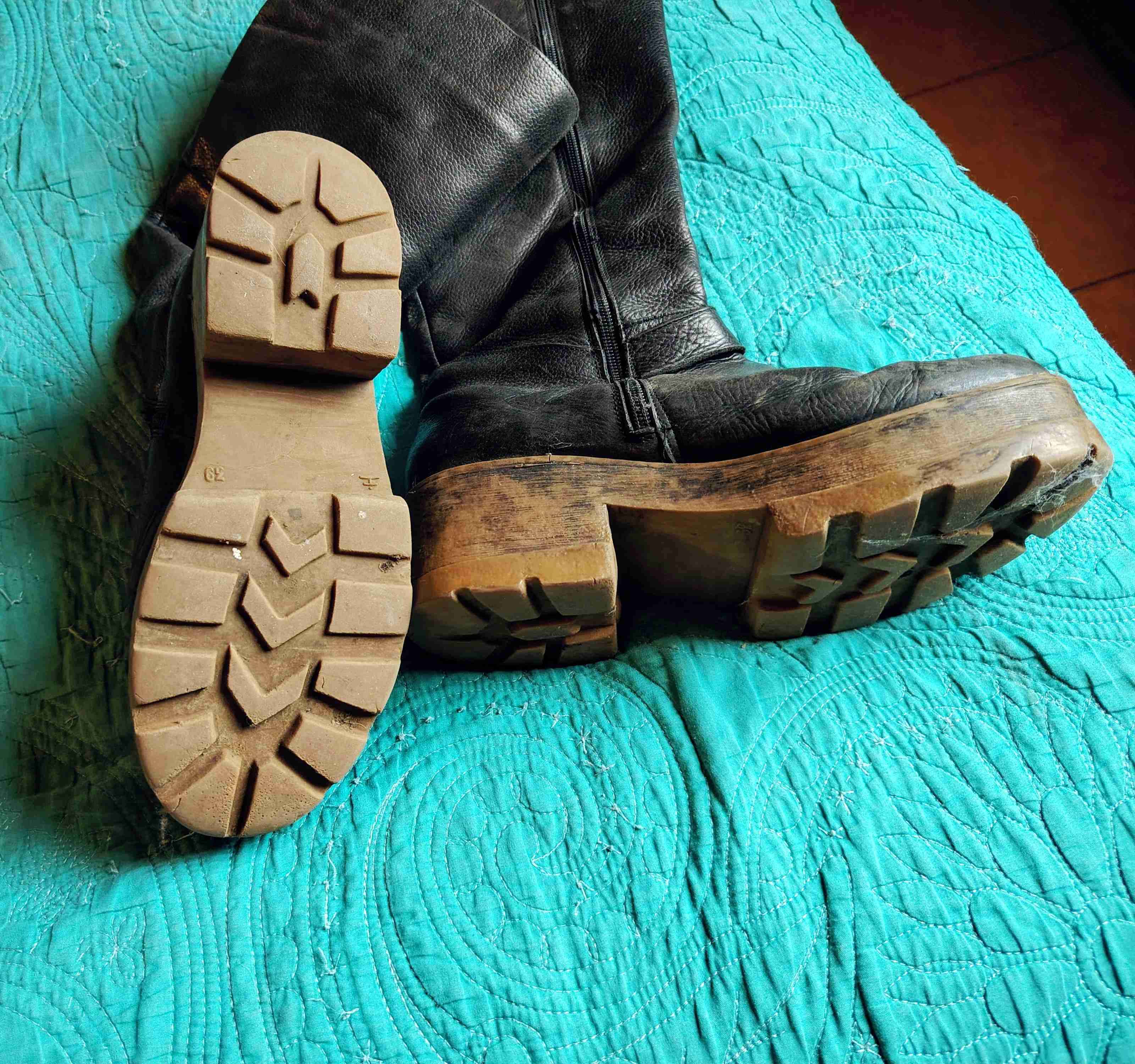 Botas negras de cuero 39 - miniatura 2