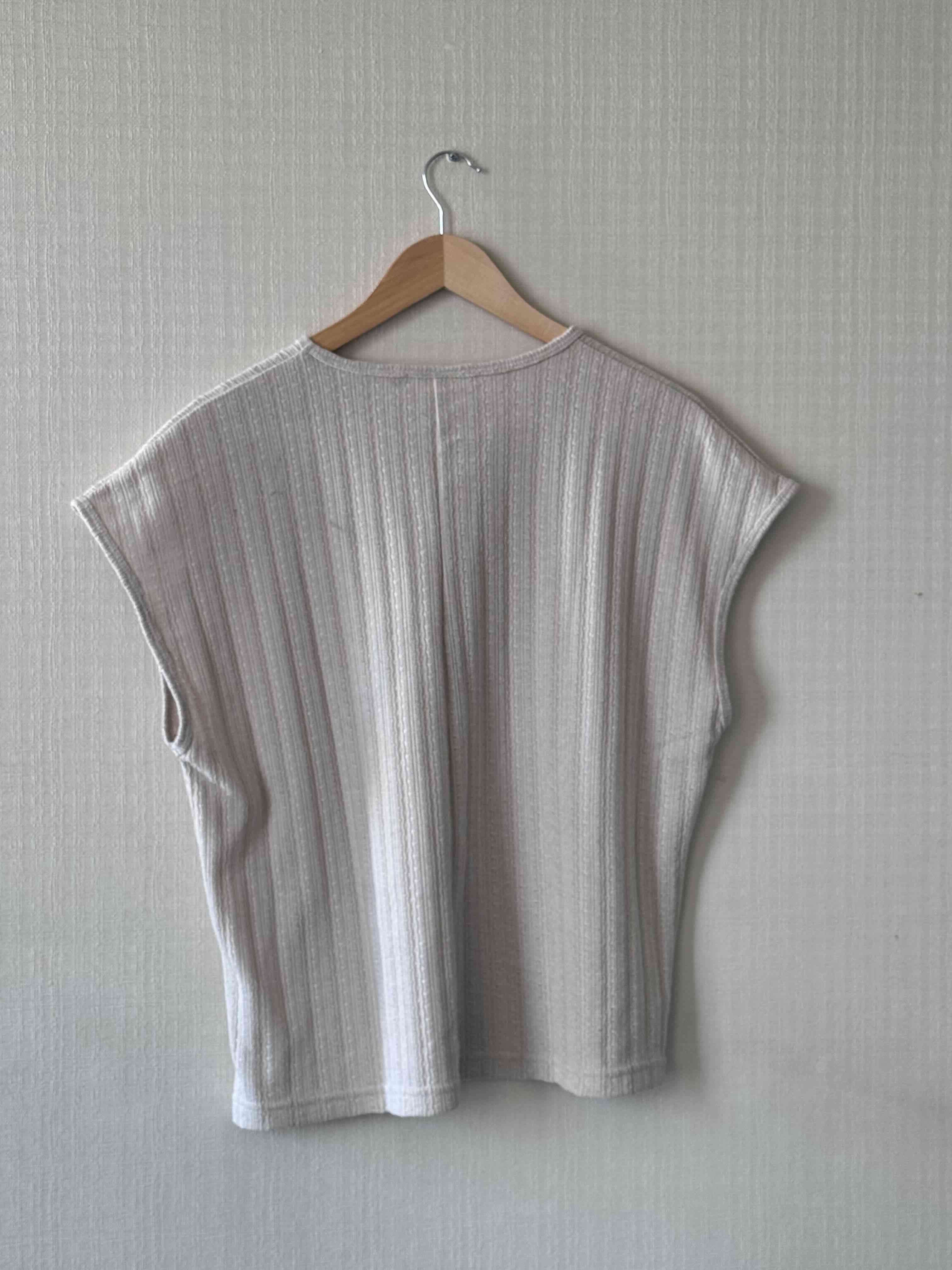 Polera beige de algodón - miniatura 2