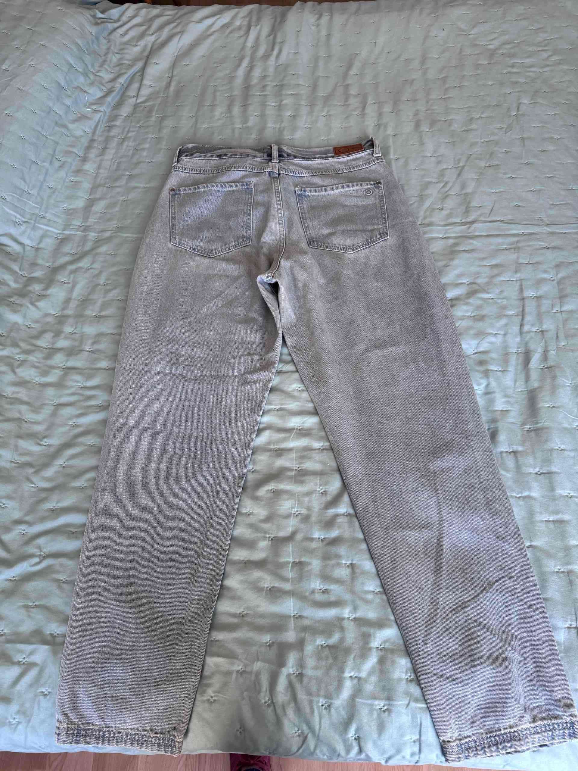 Jeans gris con diseño abstracto iO - miniatura 2