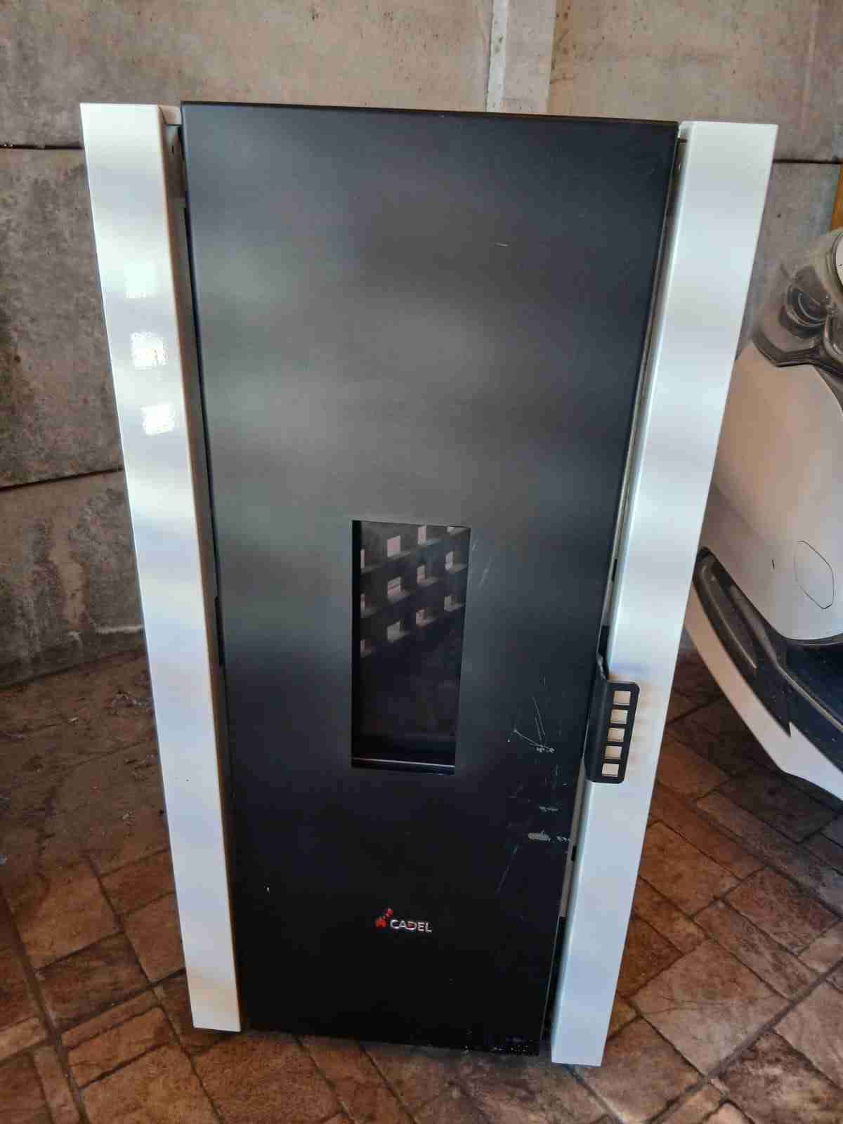 Estufa a pellet marca cadel - miniatura 2