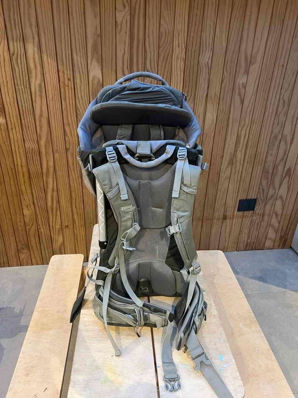 Mochila porta bebé camping Thule - miniatura 2