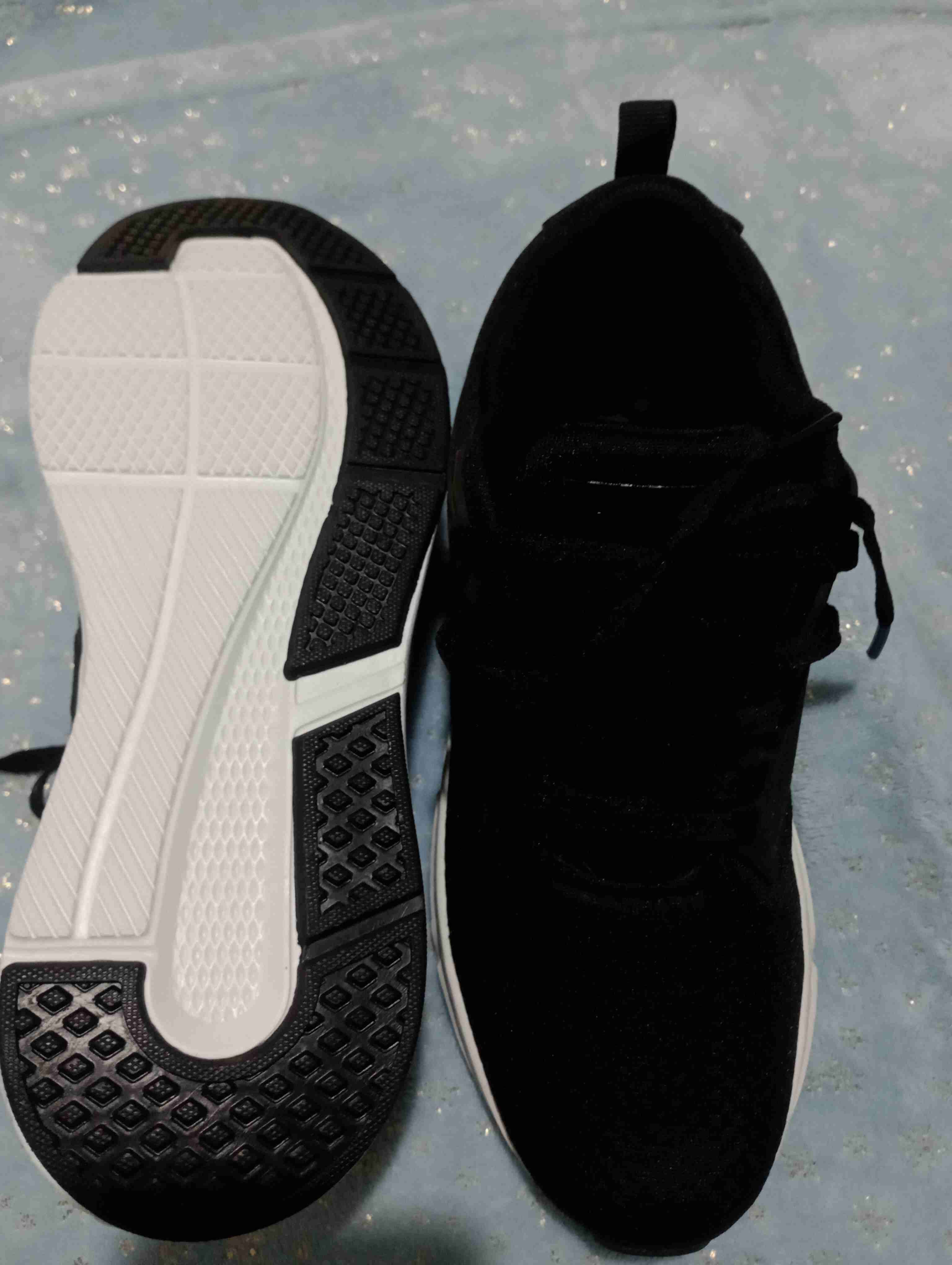 Zapatillas negras deportivas - miniatura 2