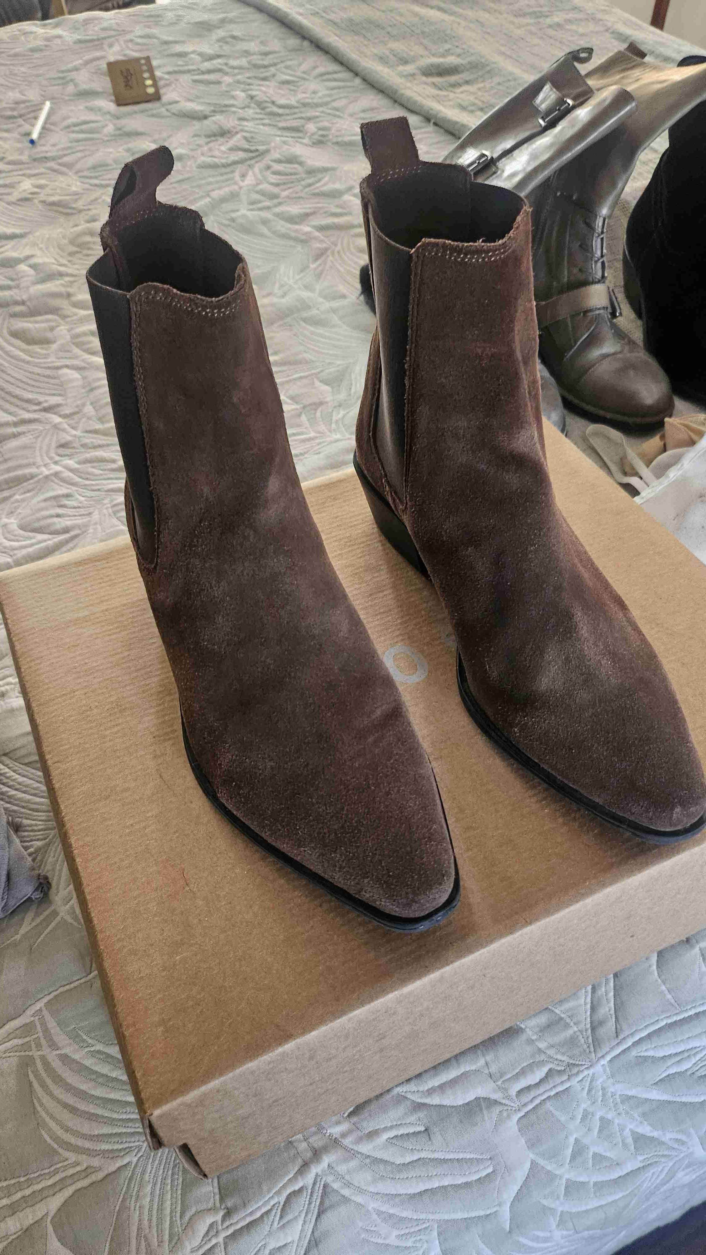 Botas Chelsea marrones y negras - miniatura 2