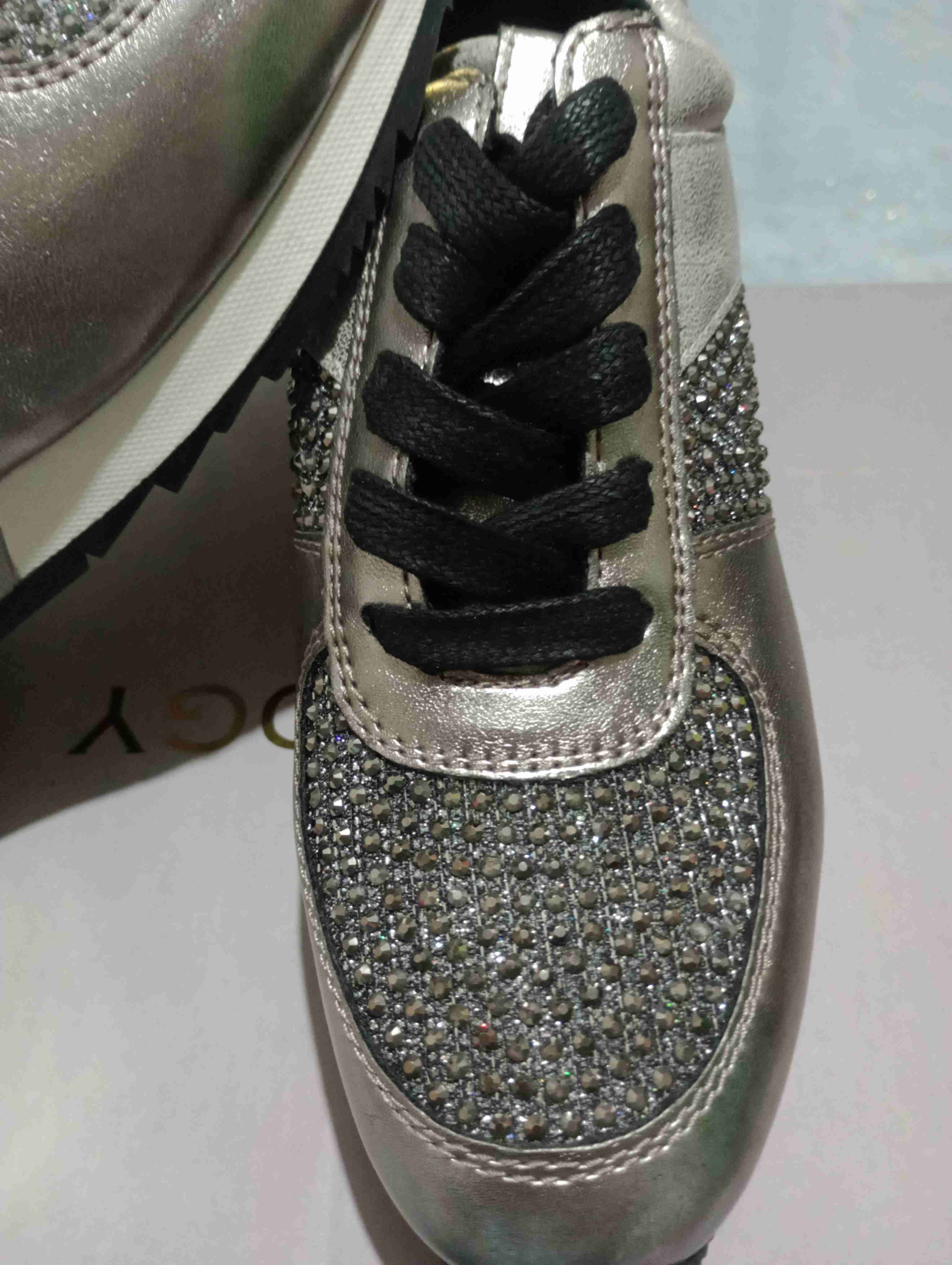 Zapatillas deportivas brillantes