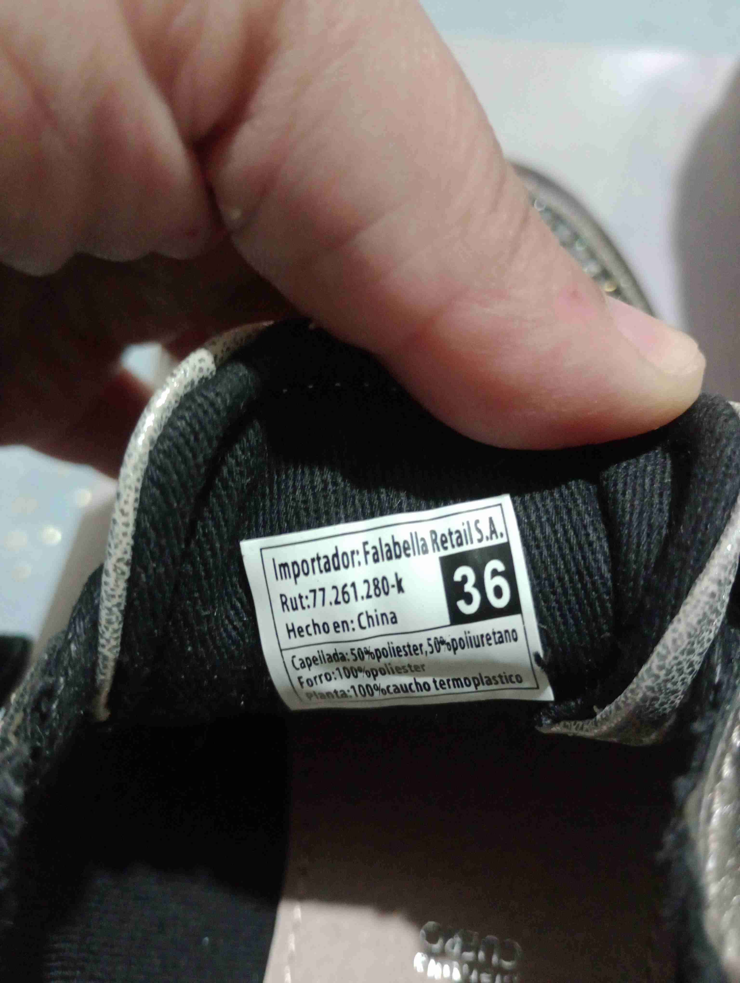 Zapatillas deportivas brillantes - miniatura 2