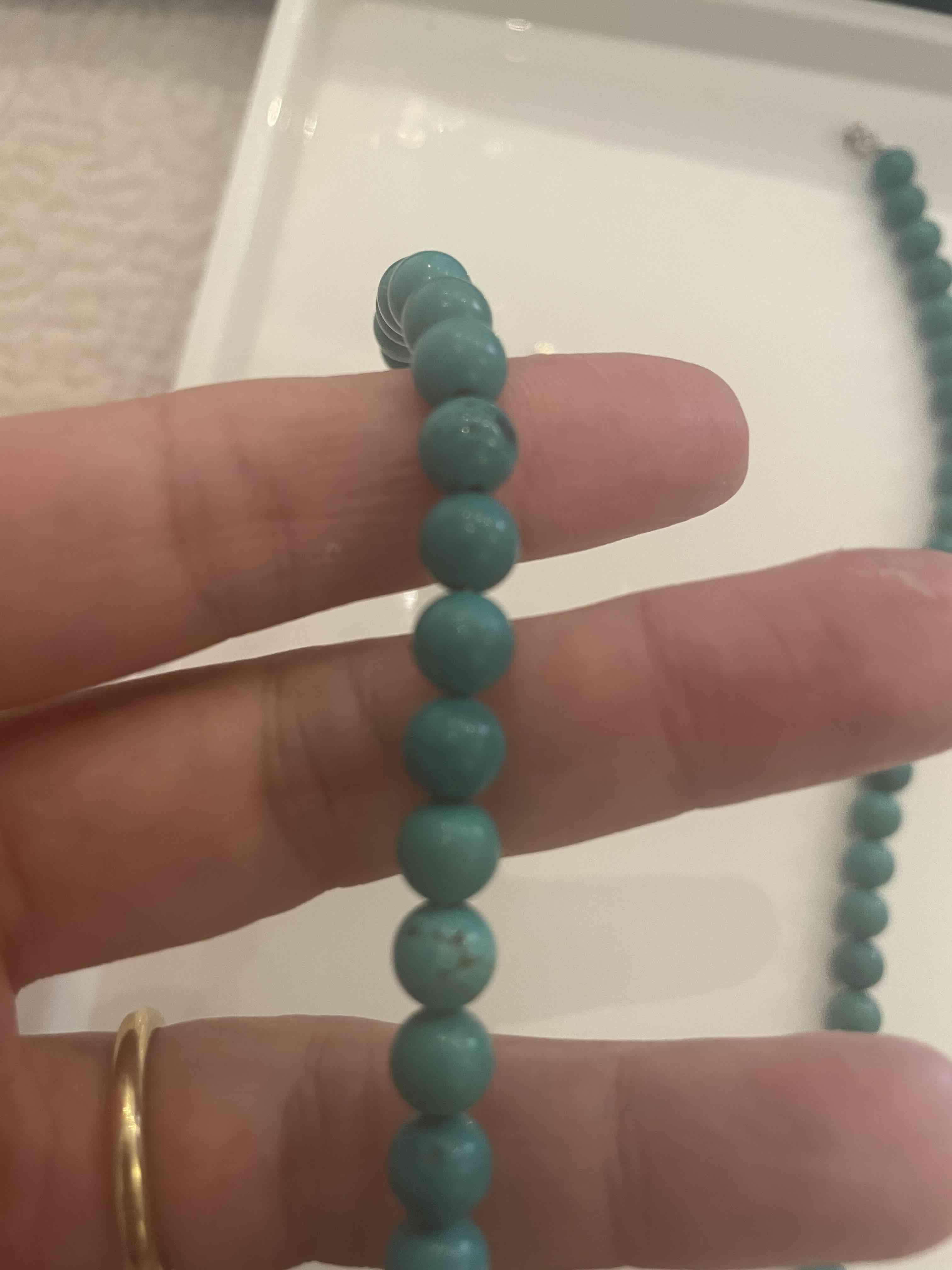 Collar de cuentas verde y plata - miniatura 4