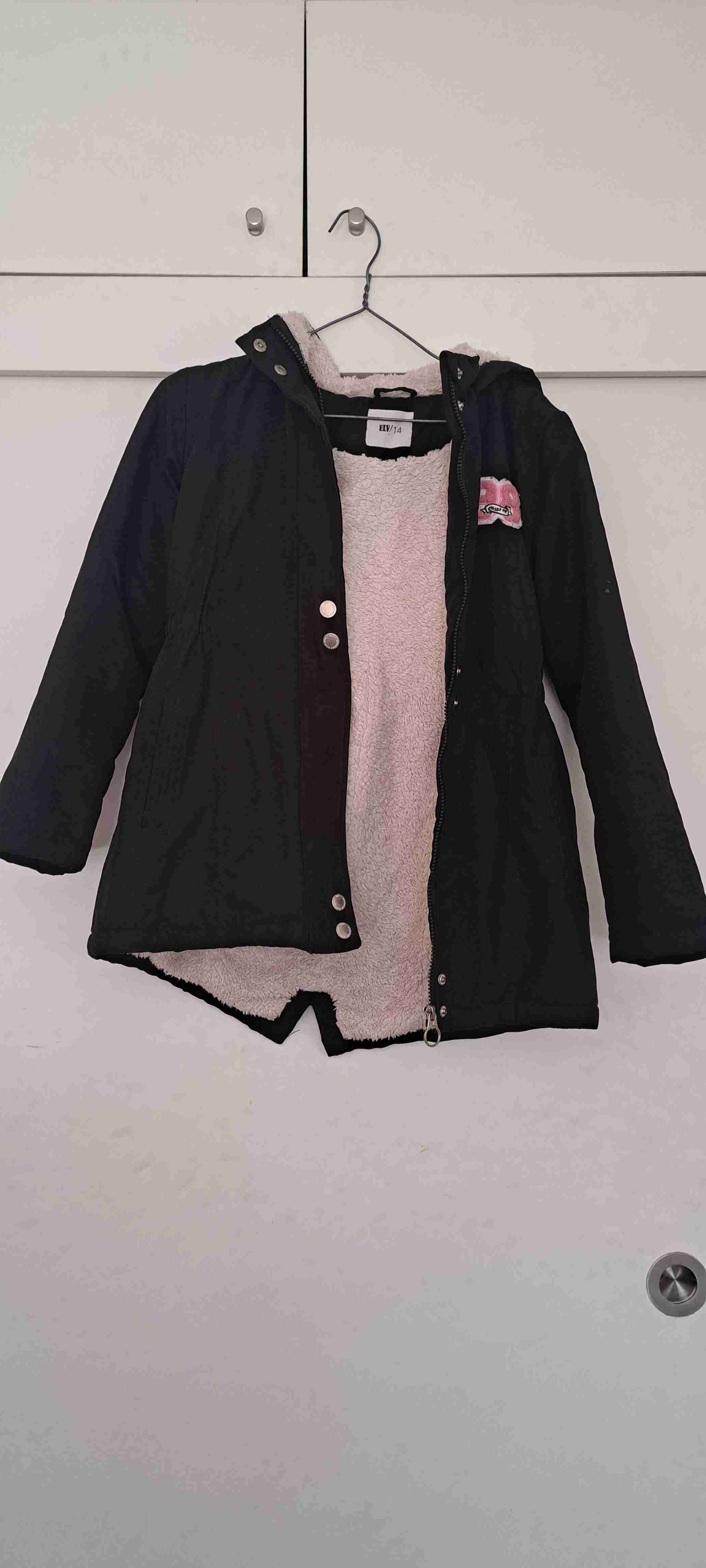 Chaqueta negra con chiporro. - 3