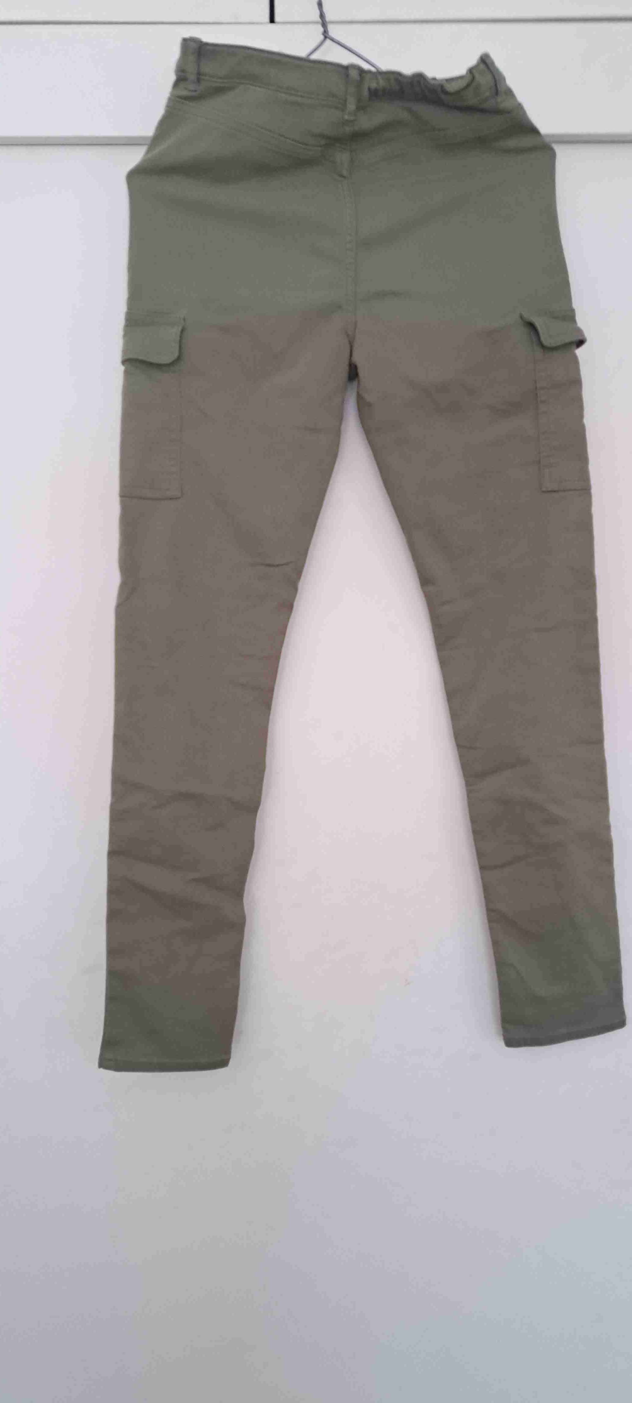 Pantalones cargo verde militar - 2
