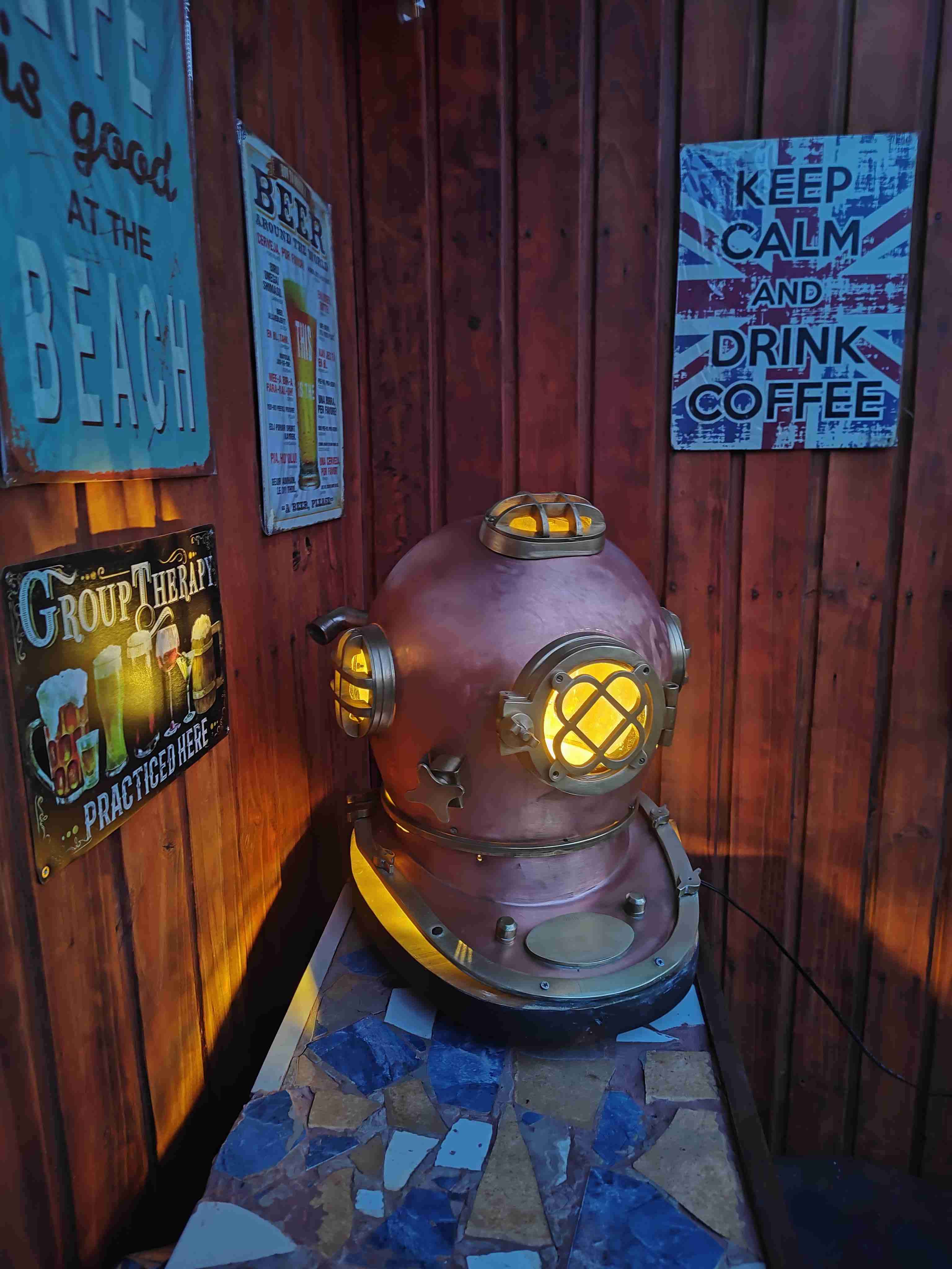 Casco de buzo antiguo decorativo - 5