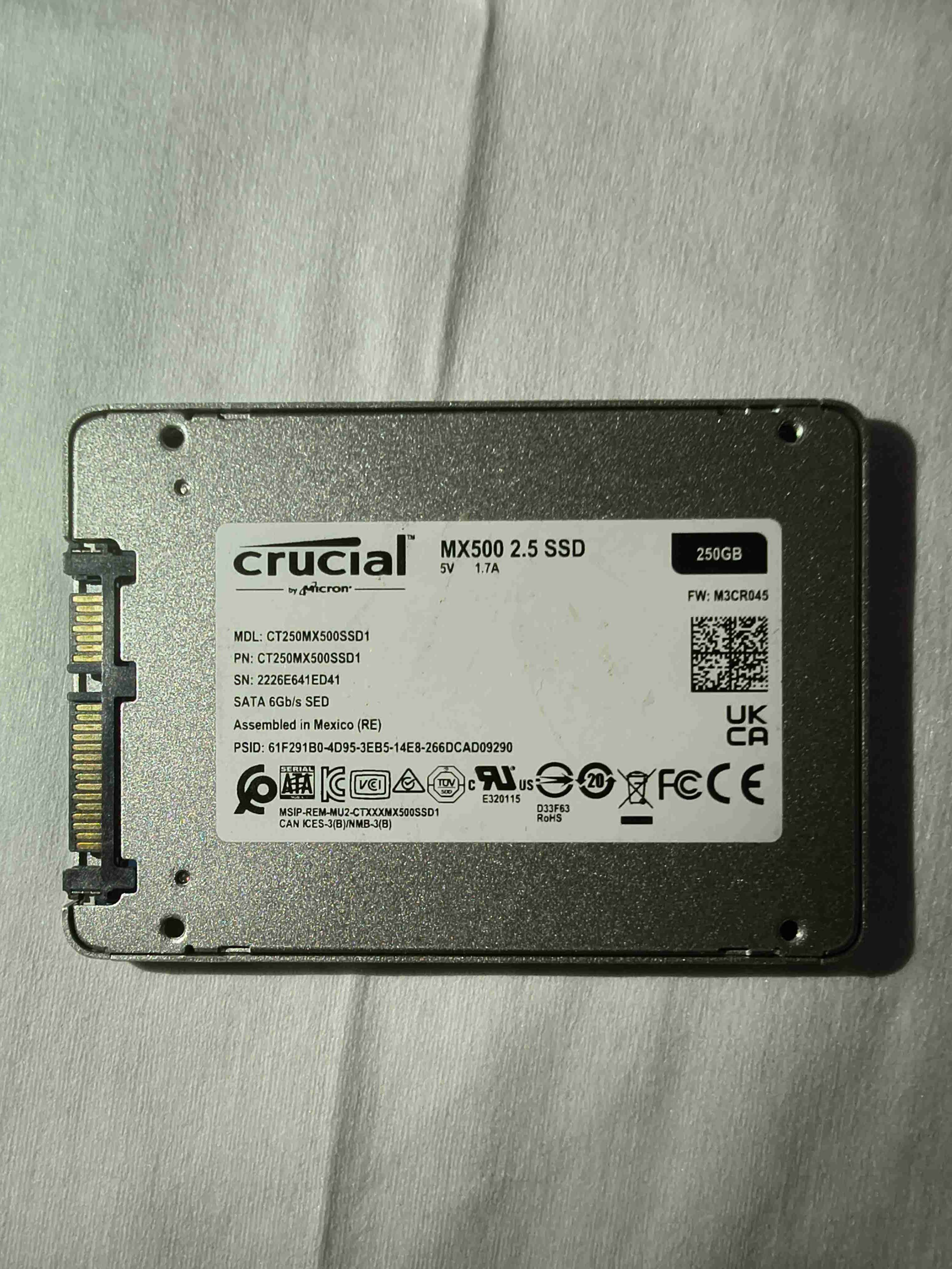 Disco SSD Crucial MX500 250GB - miniatura 1