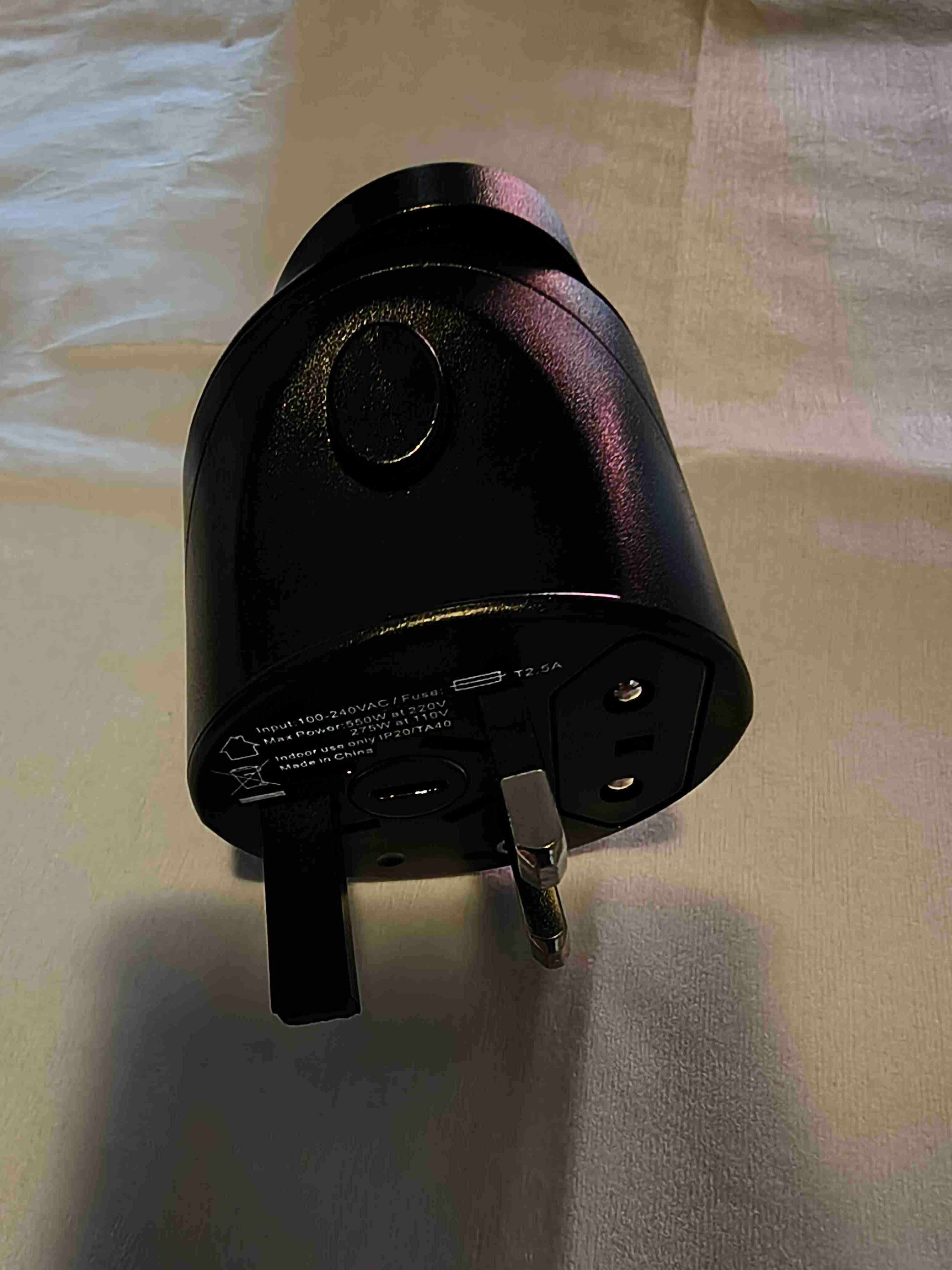 Adaptador de corriente universal - miniatura 1