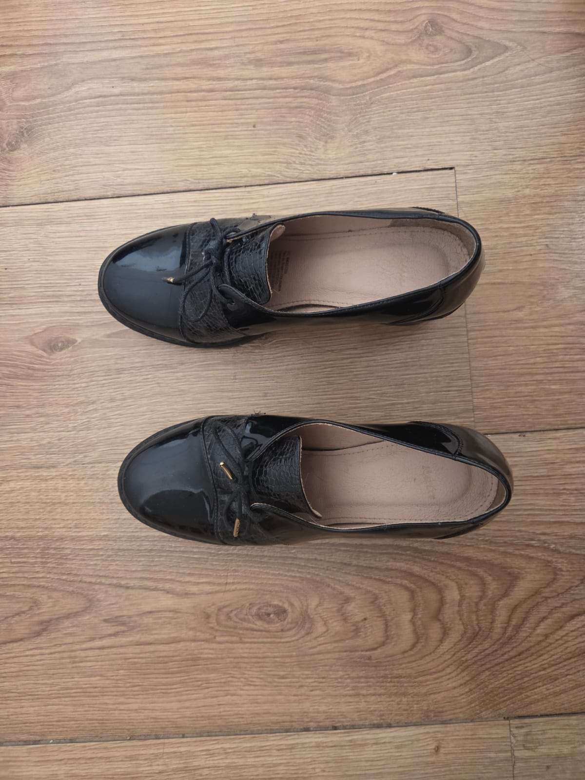 Zapatos negros de charol mujer - miniatura 2