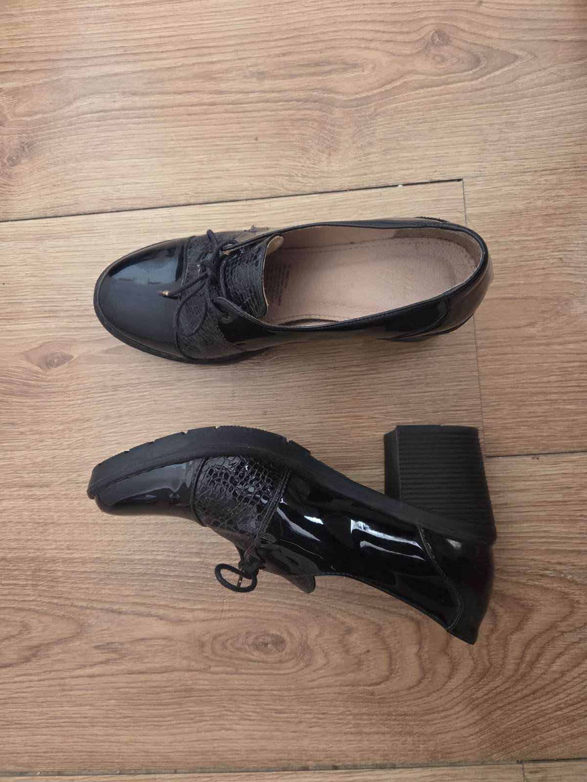 Zapatos negros de charol mujer - miniatura 4