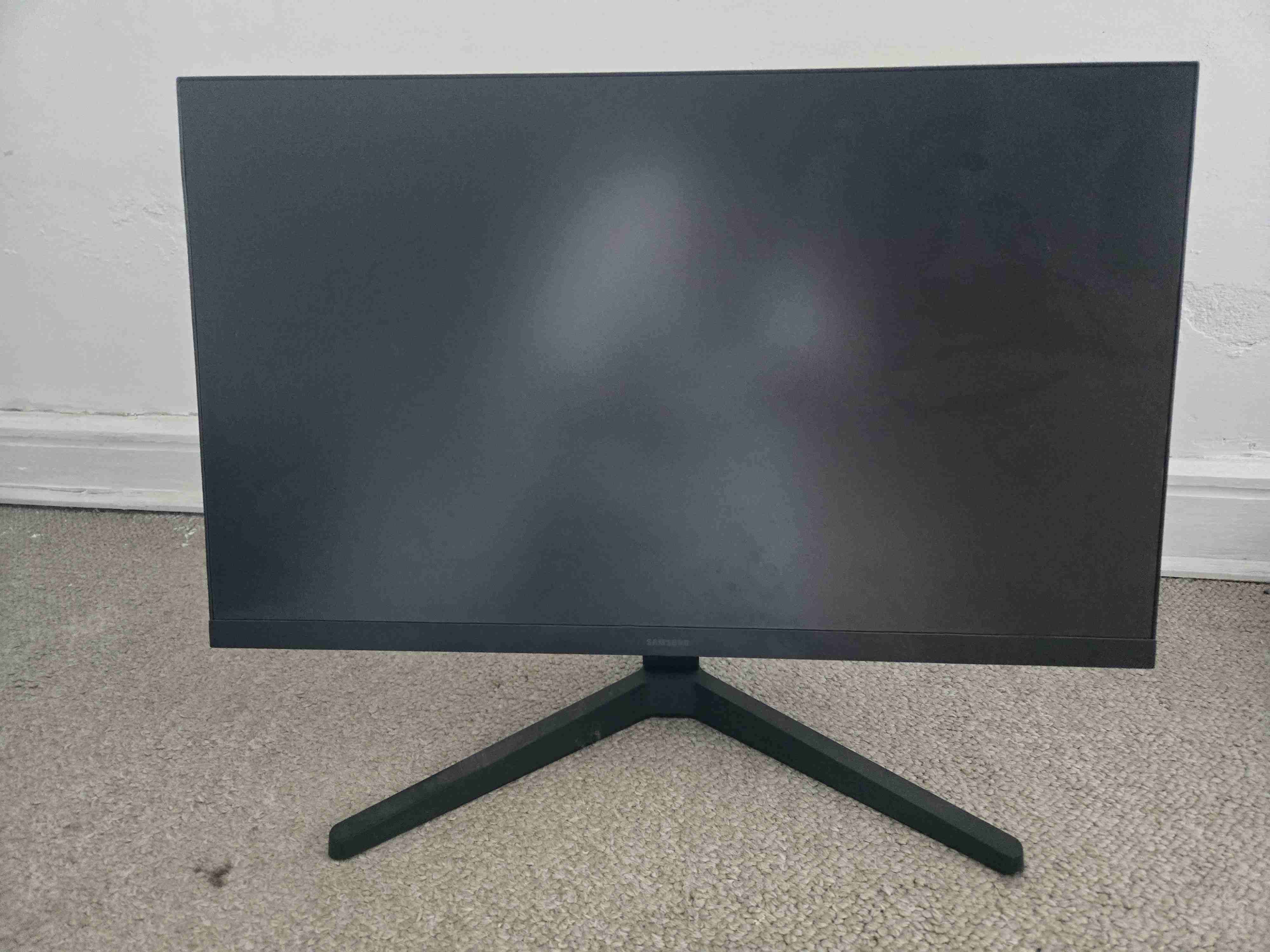 Monitor Samsung de 24 pulgadas - 1