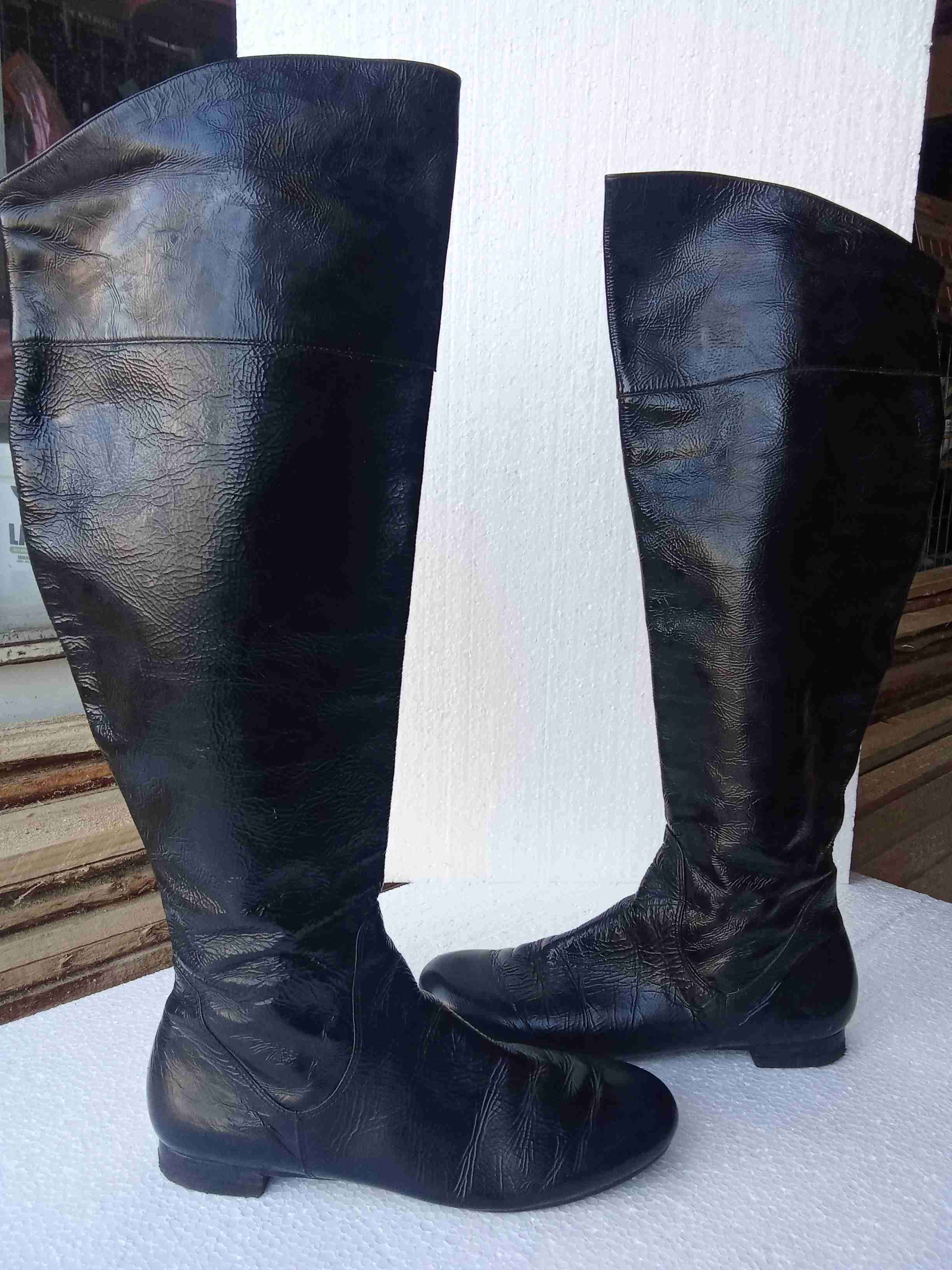 Botas altas negras de cuero - 1