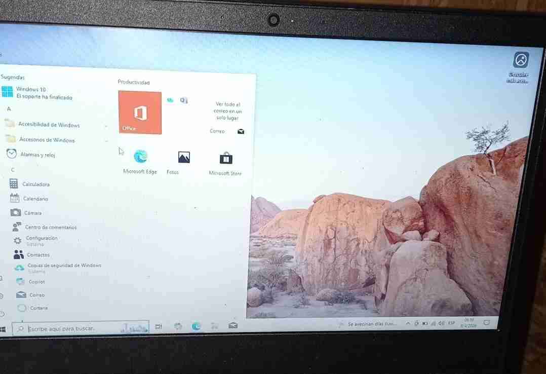 Notebook con Windows 10 y tarjeta gráfica - miniatura 1