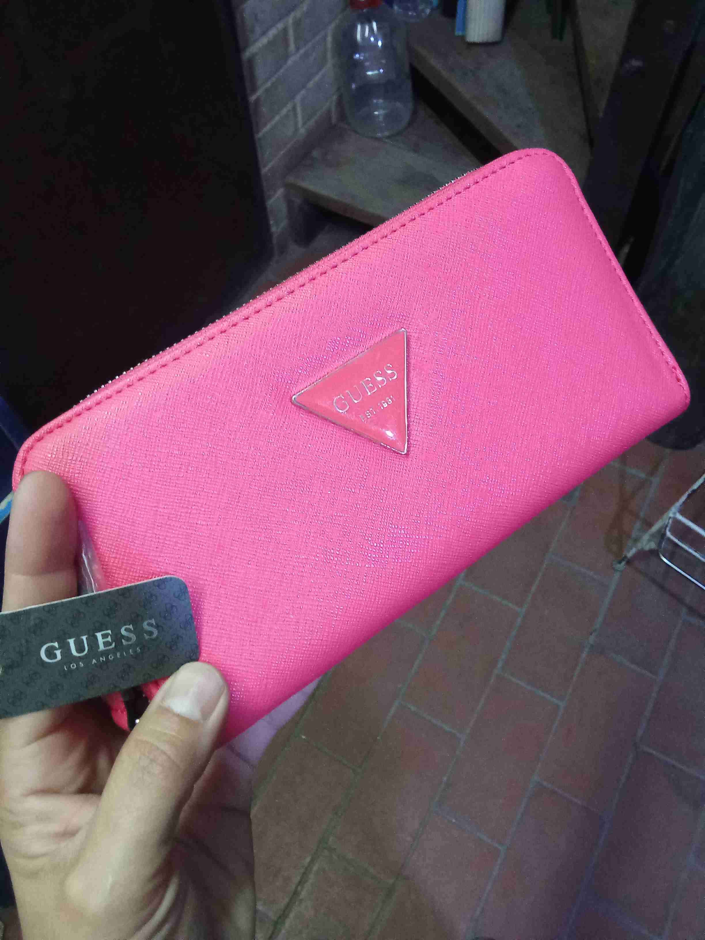 Billetera rosa Guess - 2