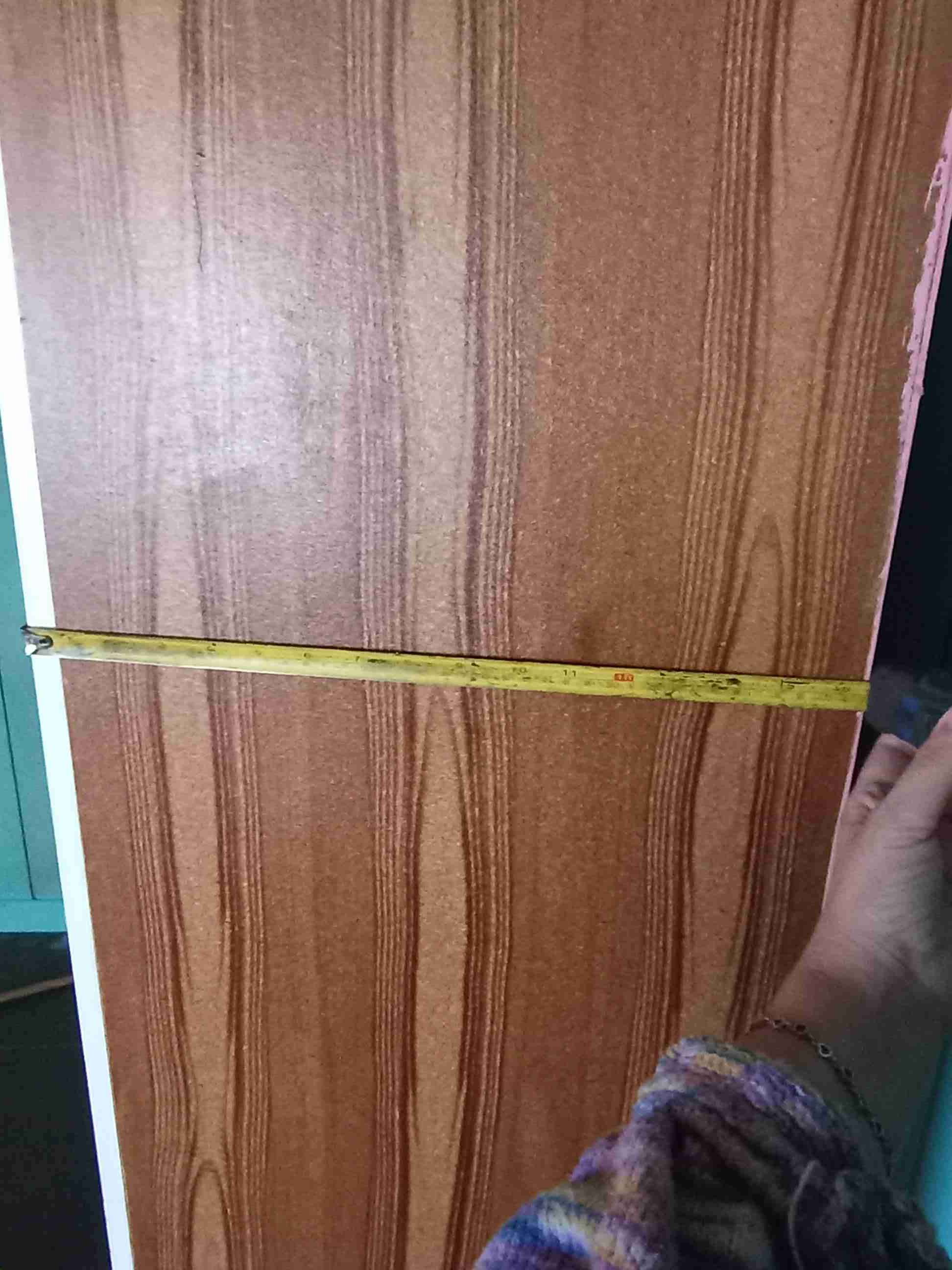 Closet de madera con puertas - miniatura 2