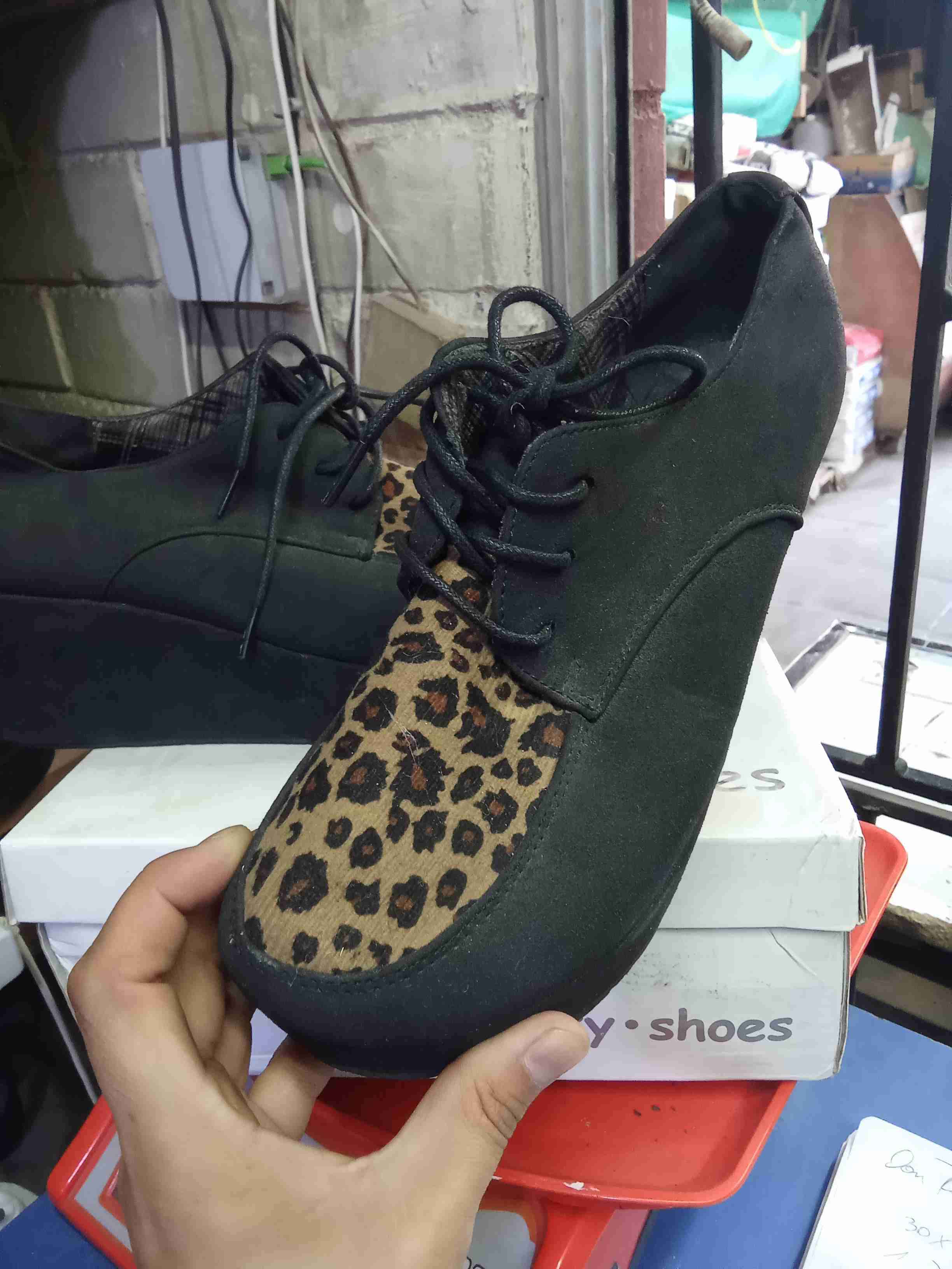 Zapatos plataforma negros leopardo - miniatura 2