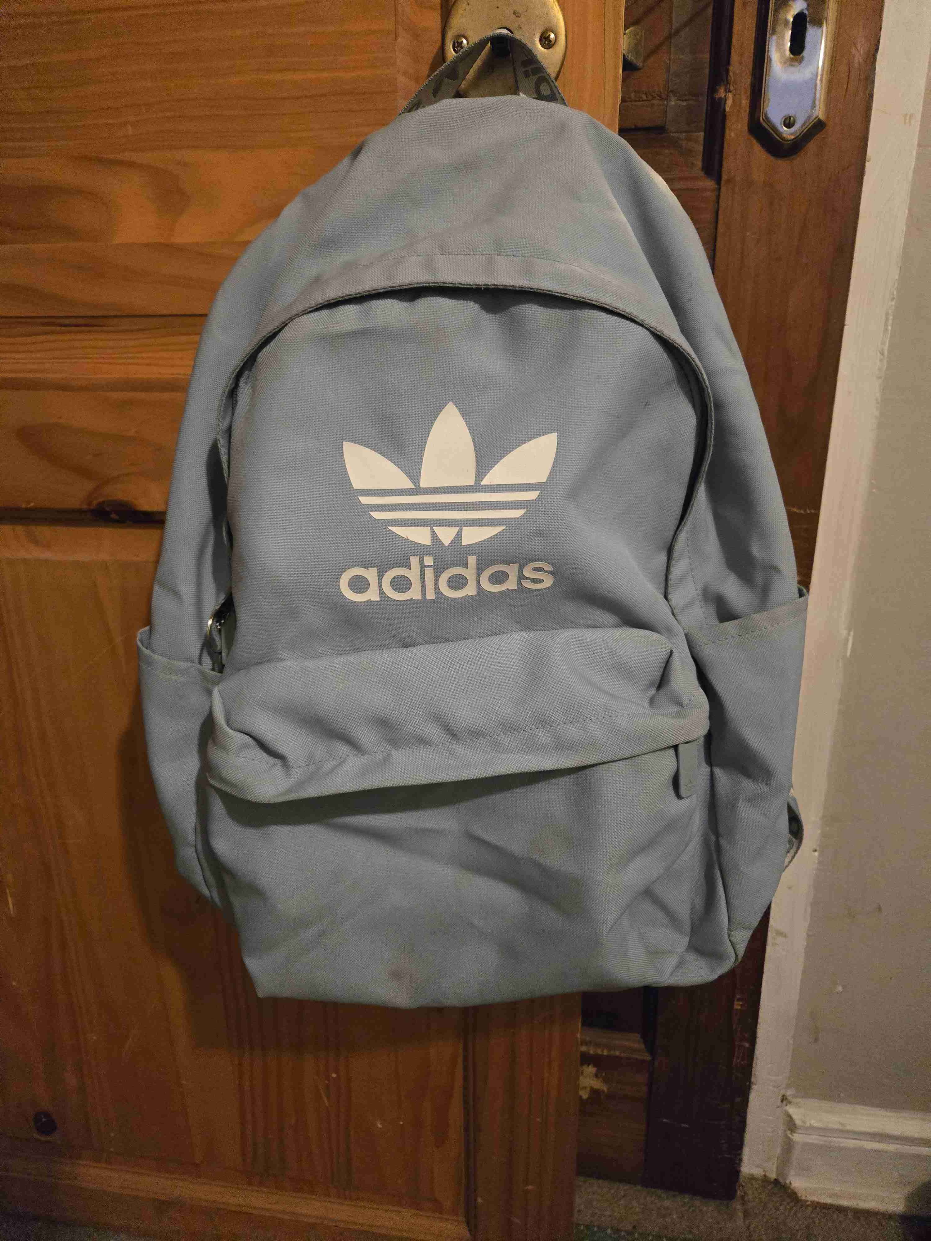 Mochila azul Adidas