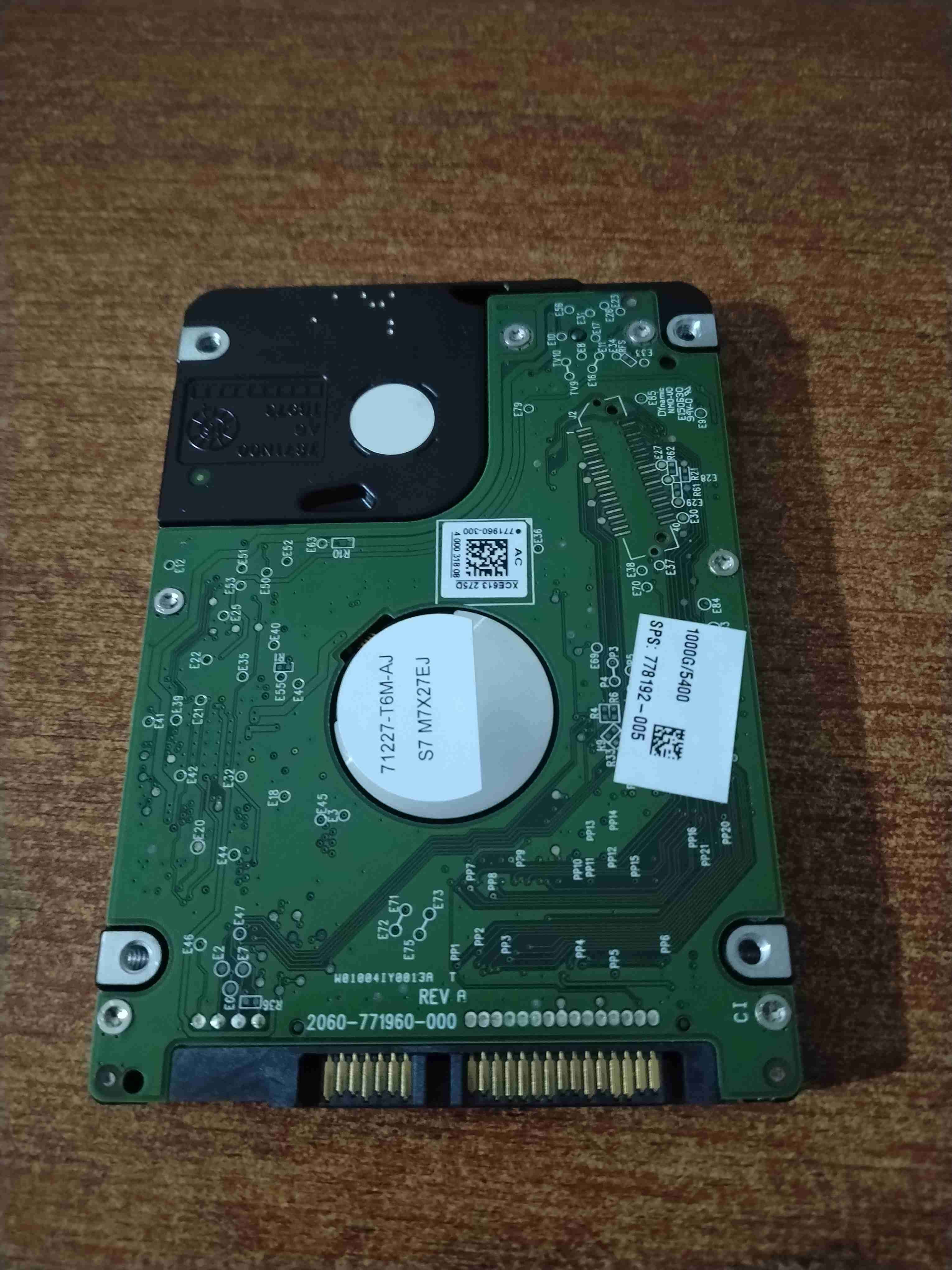 Disco duro Western Digital Blue WD10JPVX 1 TB 2.5" - miniatura 2