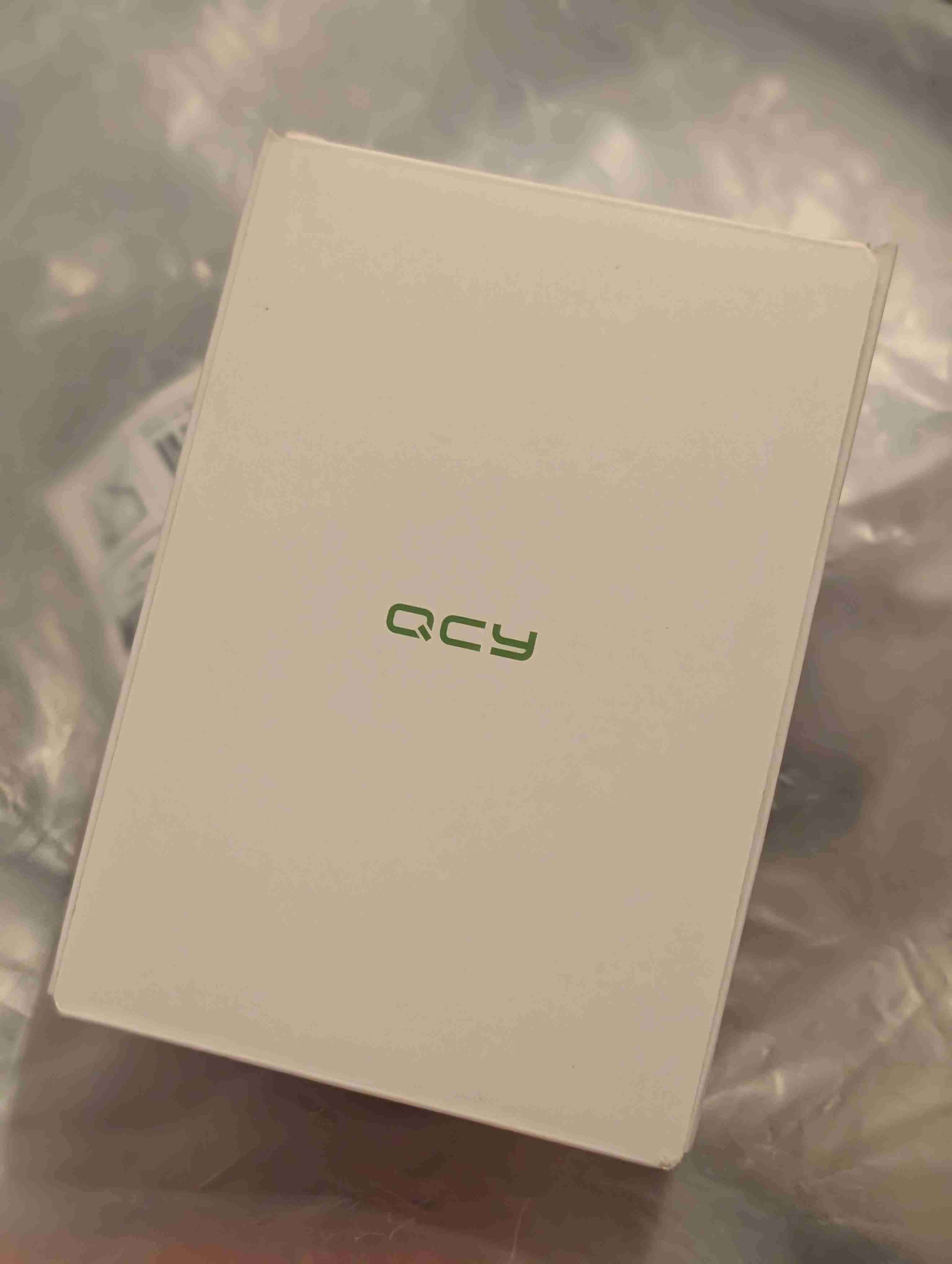 Parlante portátil QCY A10 negro - miniatura 2