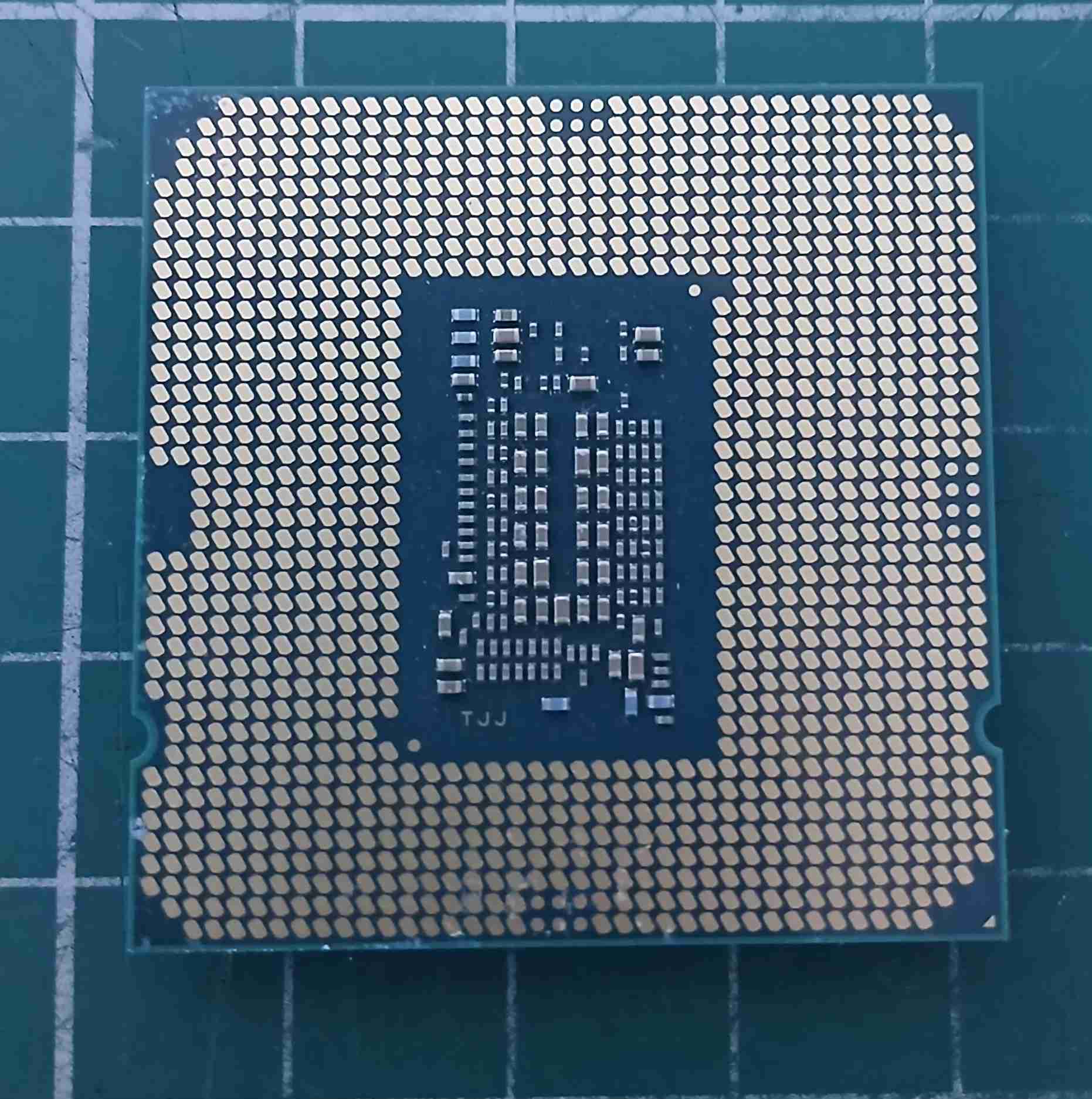 Procesador Intel Core i3-10100 - miniatura 2