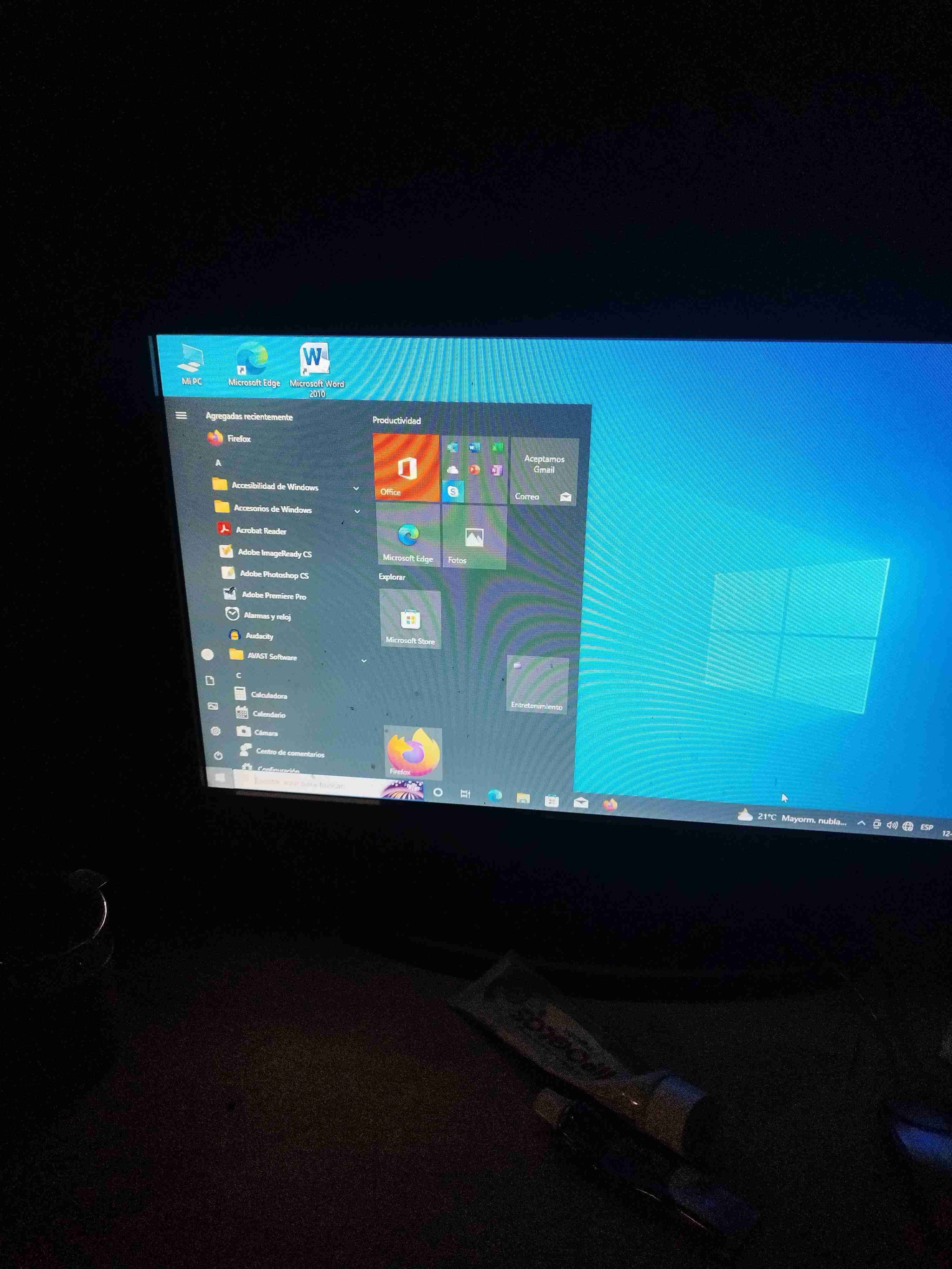 Pc con Windows 10 Home - miniatura 3