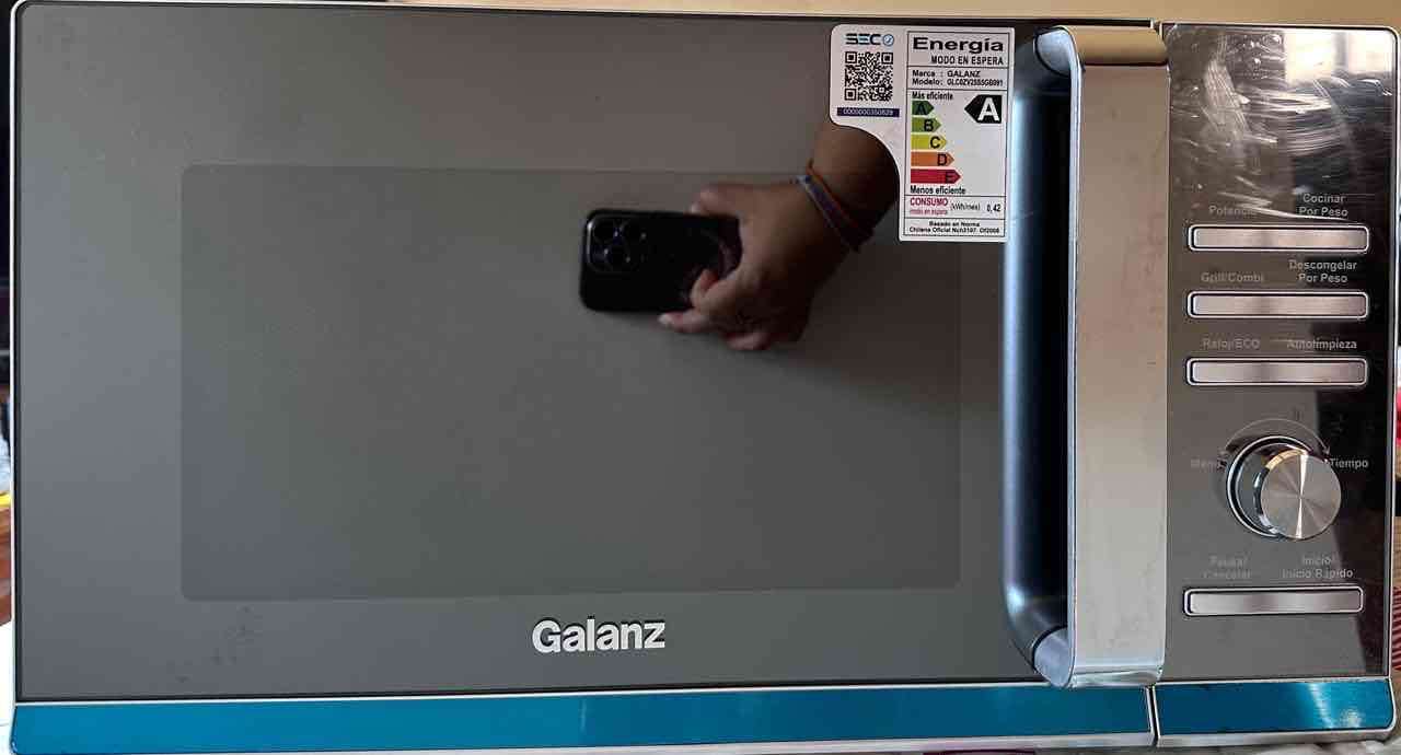 Microondas + Grill Galanz 25 Lts - 1