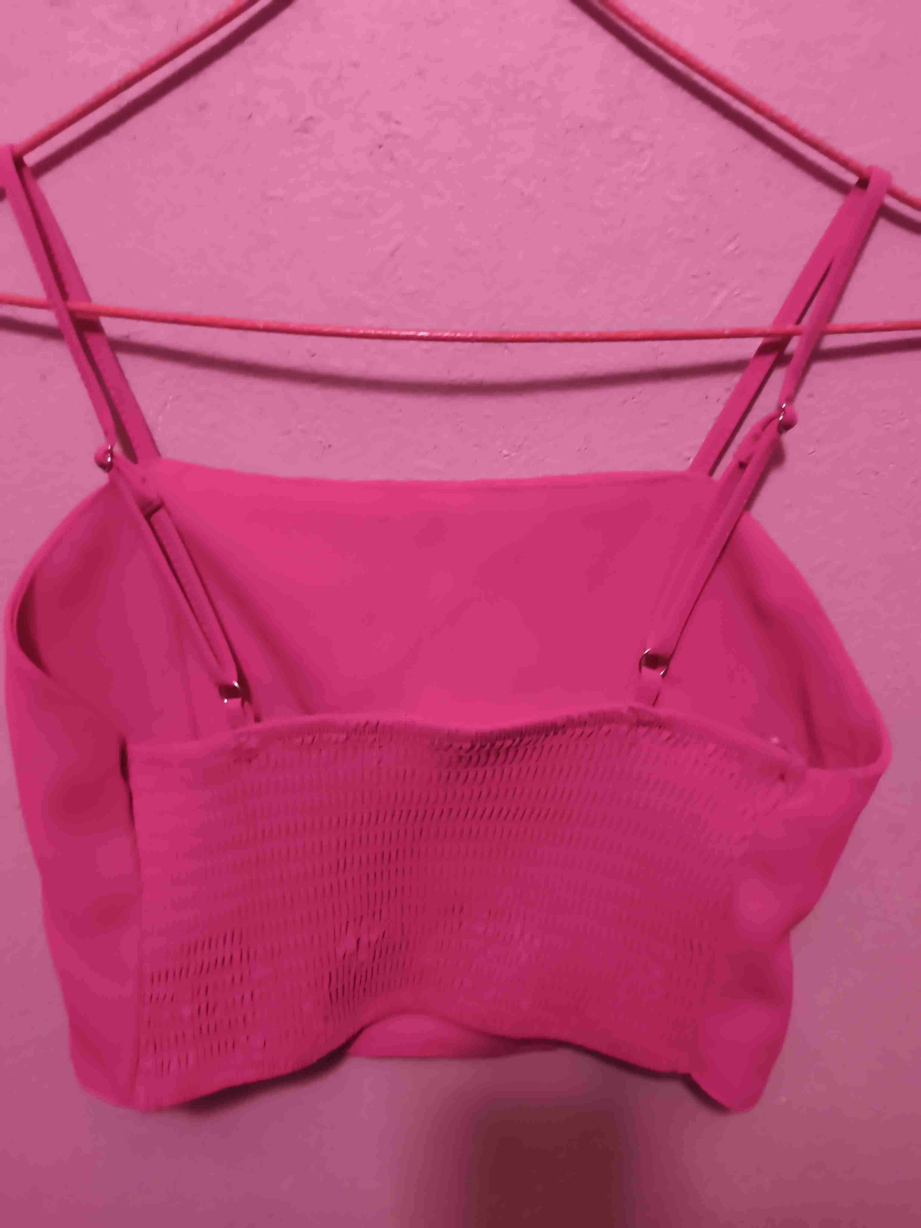 Top rosado con tirantes delgados - miniatura 2