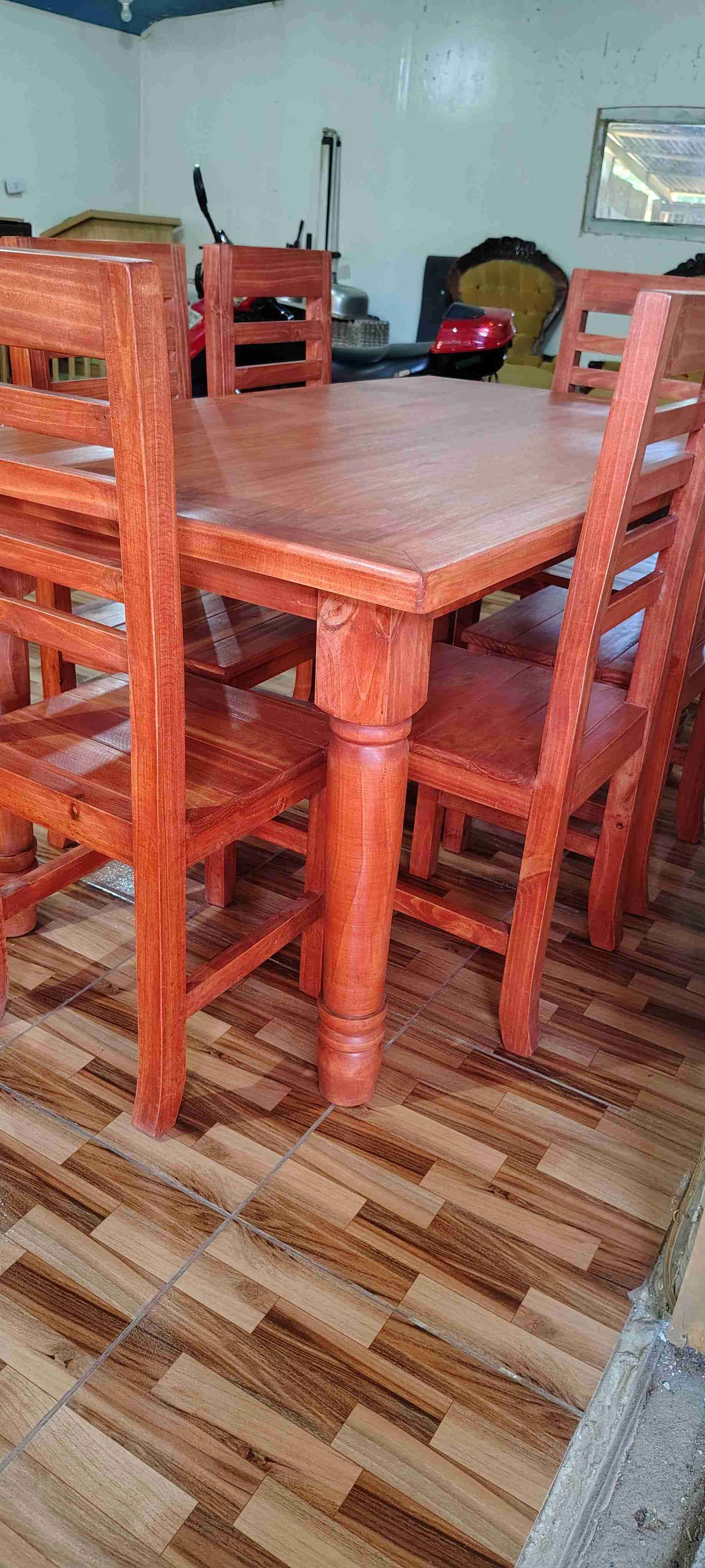 Juego de comedor de madera 6 sillas - miniatura 4