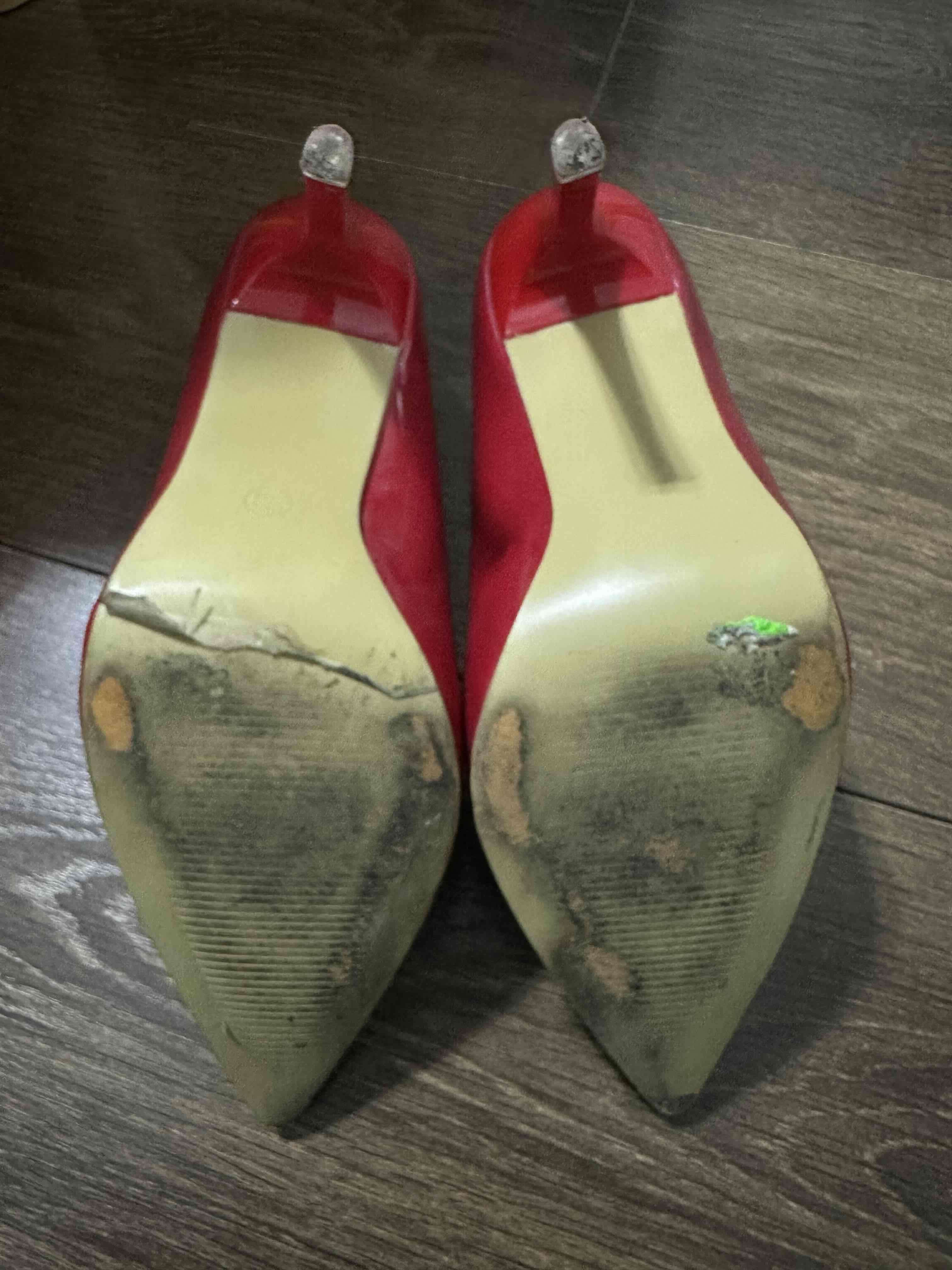 Tacones rojos elegantes - 2