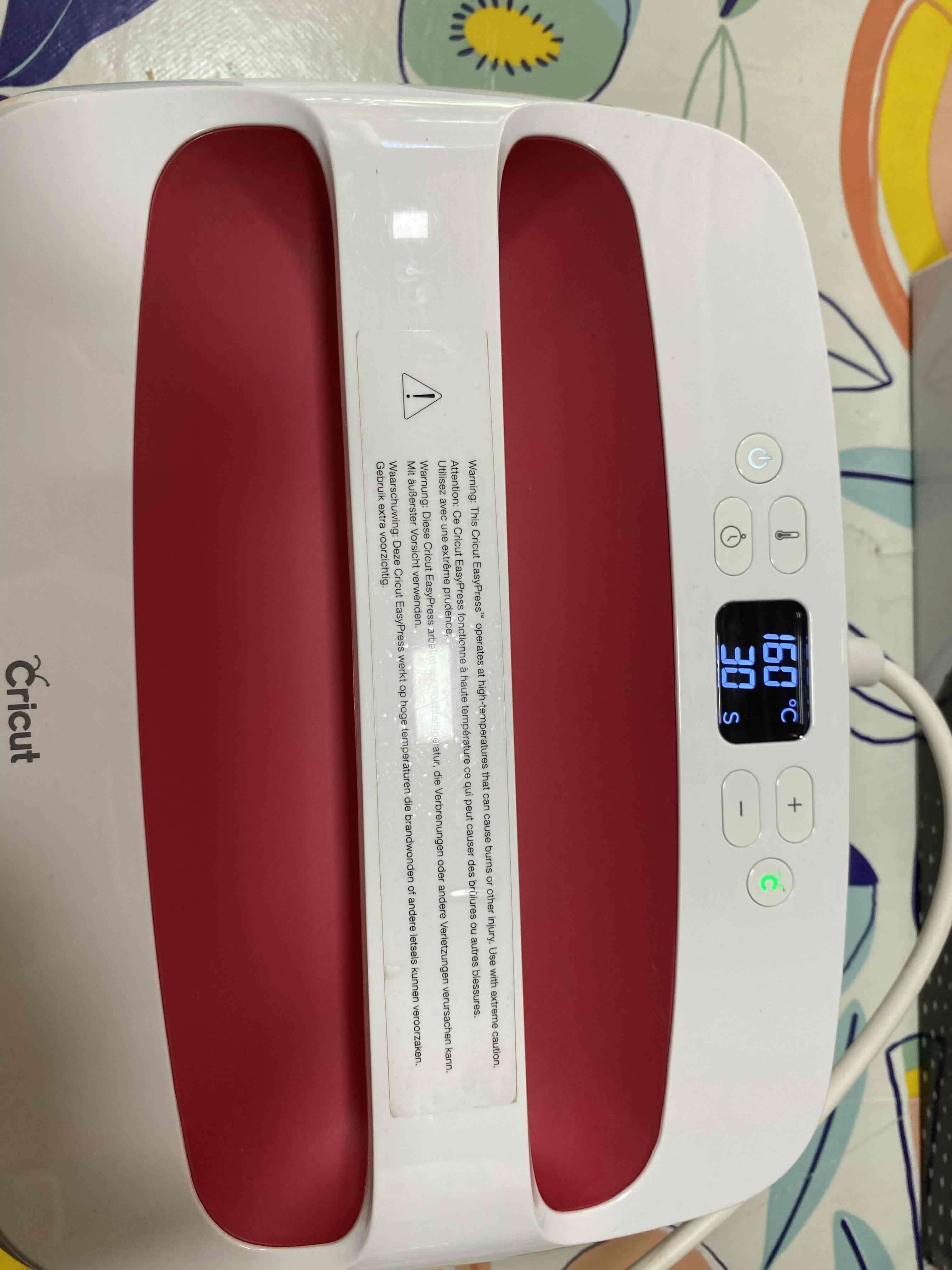 Plancha Cricut EasyPress roja - 2