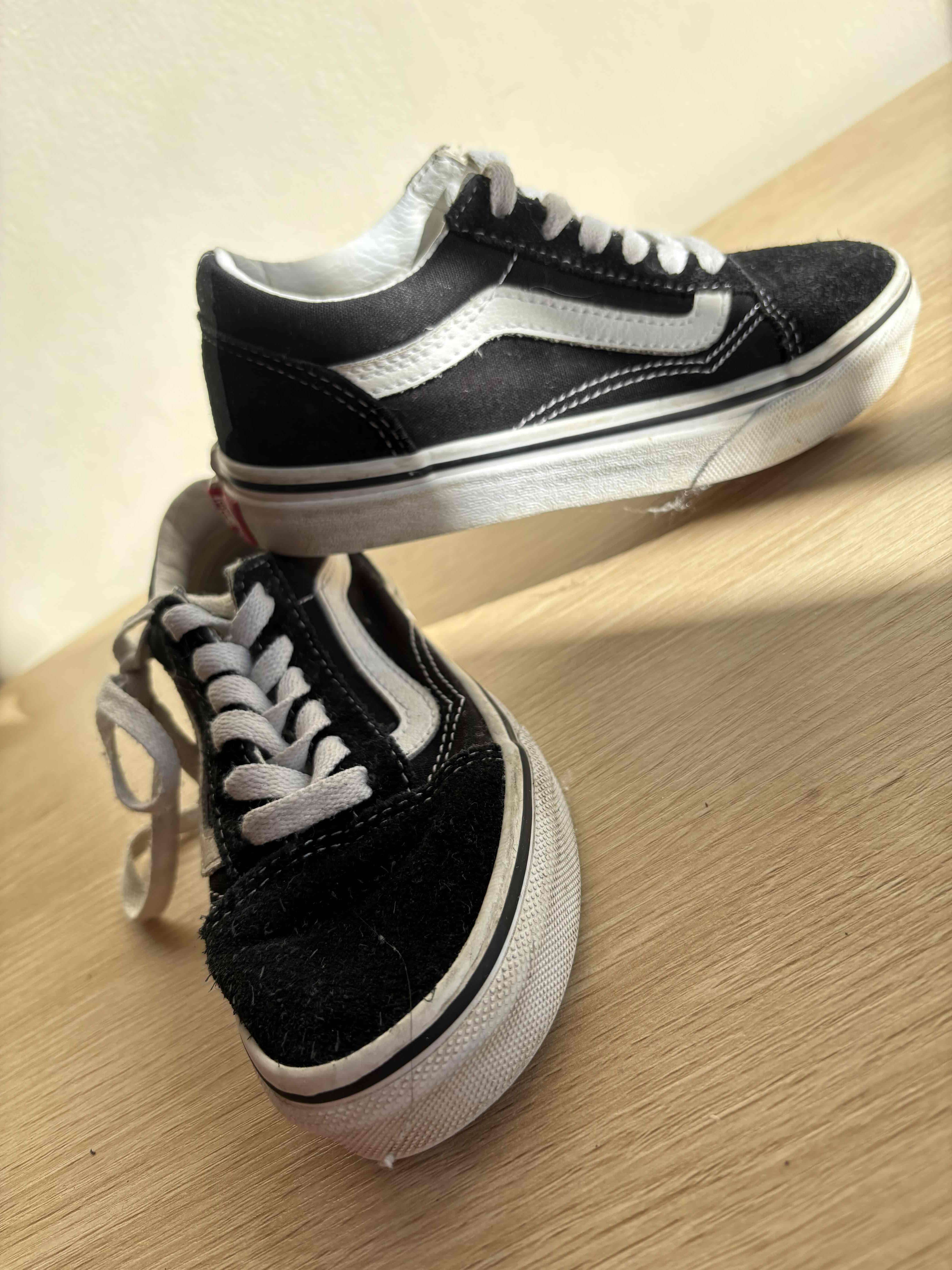 Zapatillas negras urbanas niño - miniatura 3