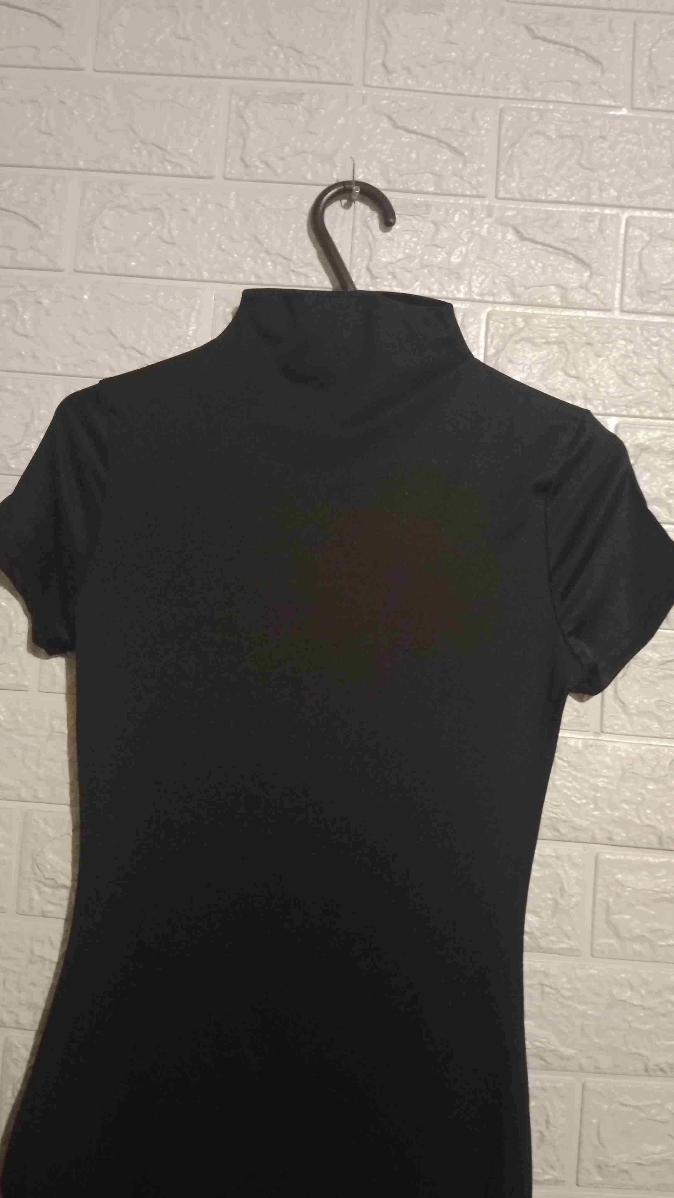 Vestido negro de cuello alto - 3