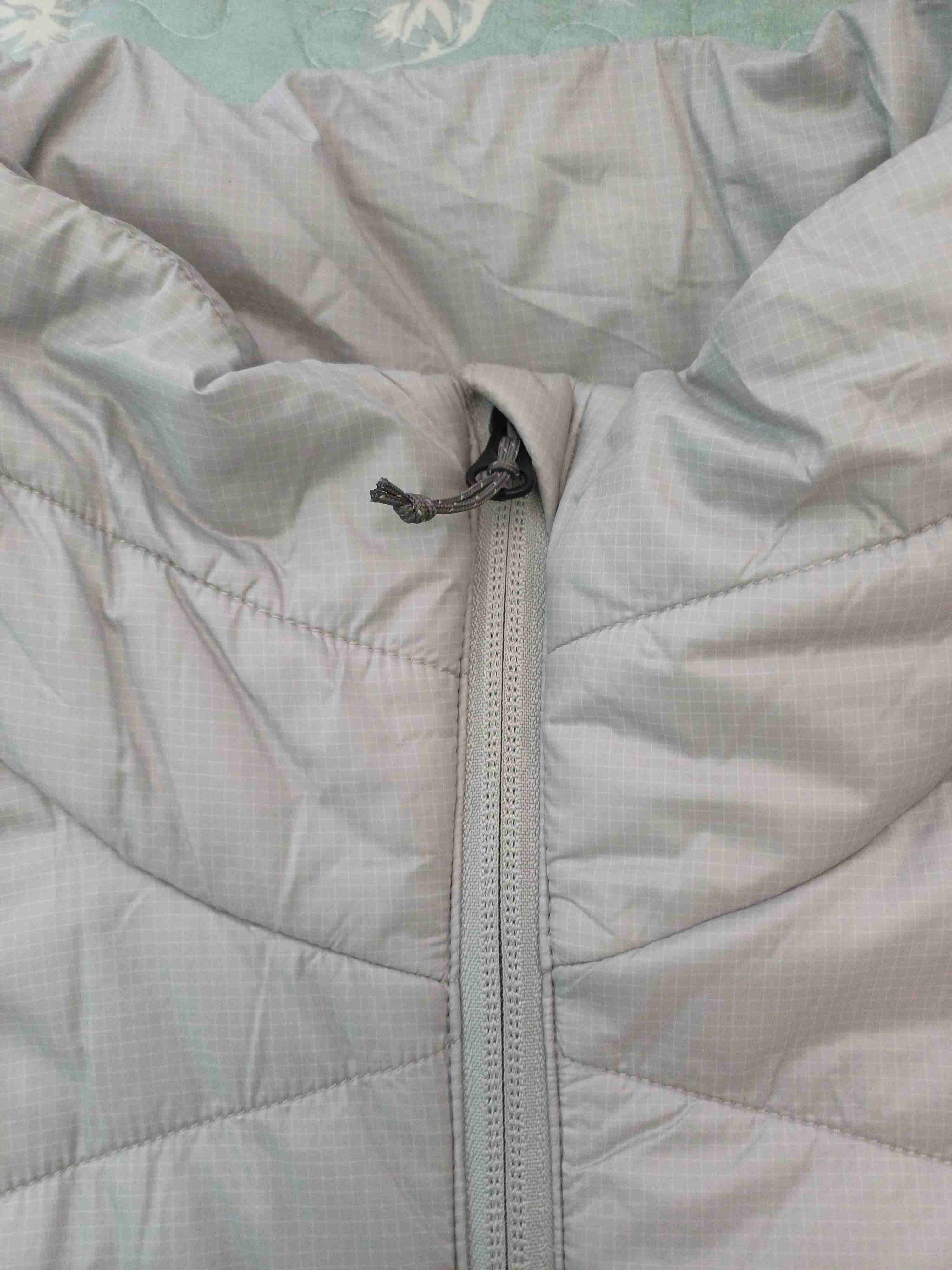 Chaqueta acolchada gris Forclaz - miniatura 2