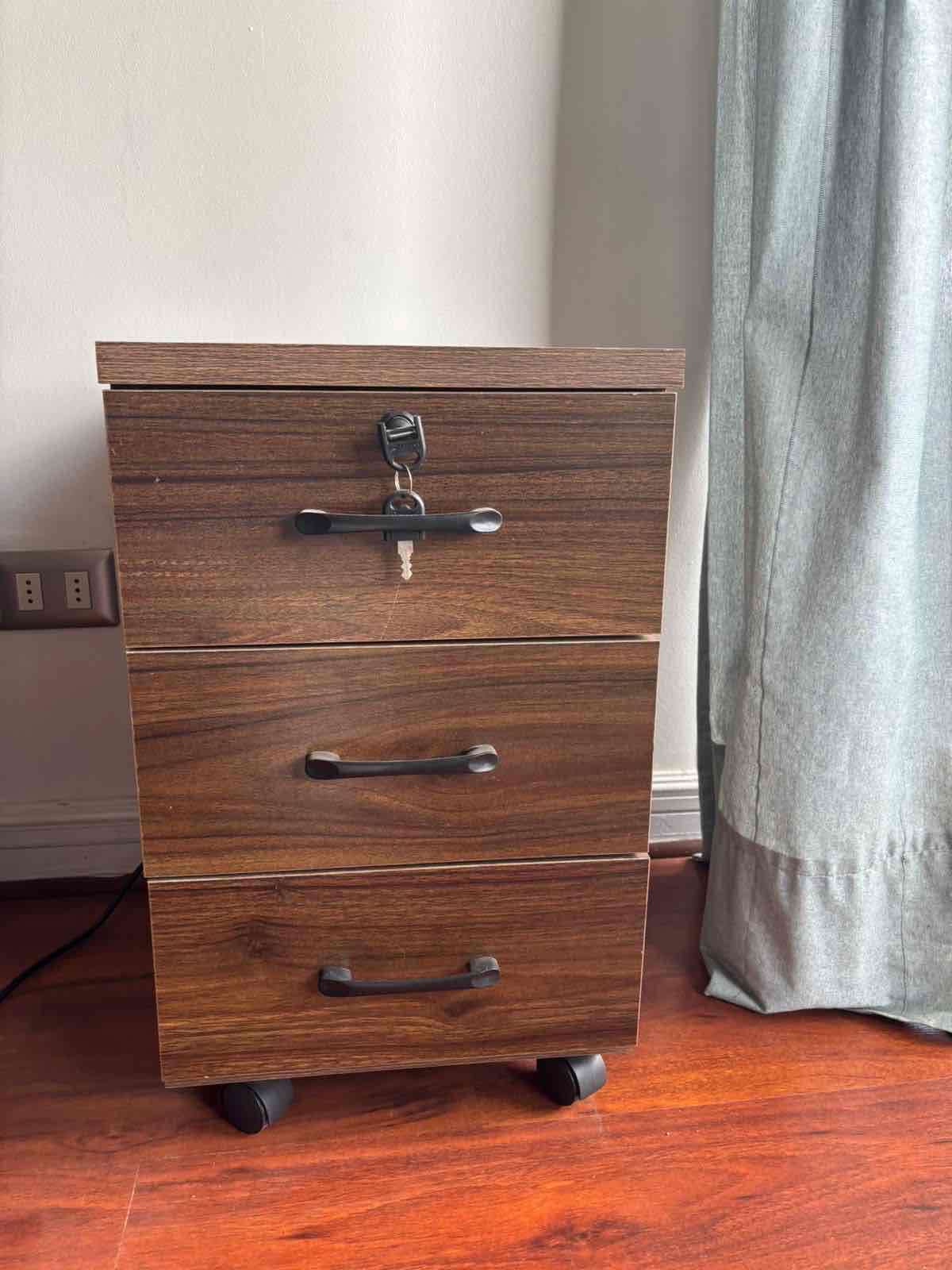 Set escritorio + cajonera + silla - miniatura 6