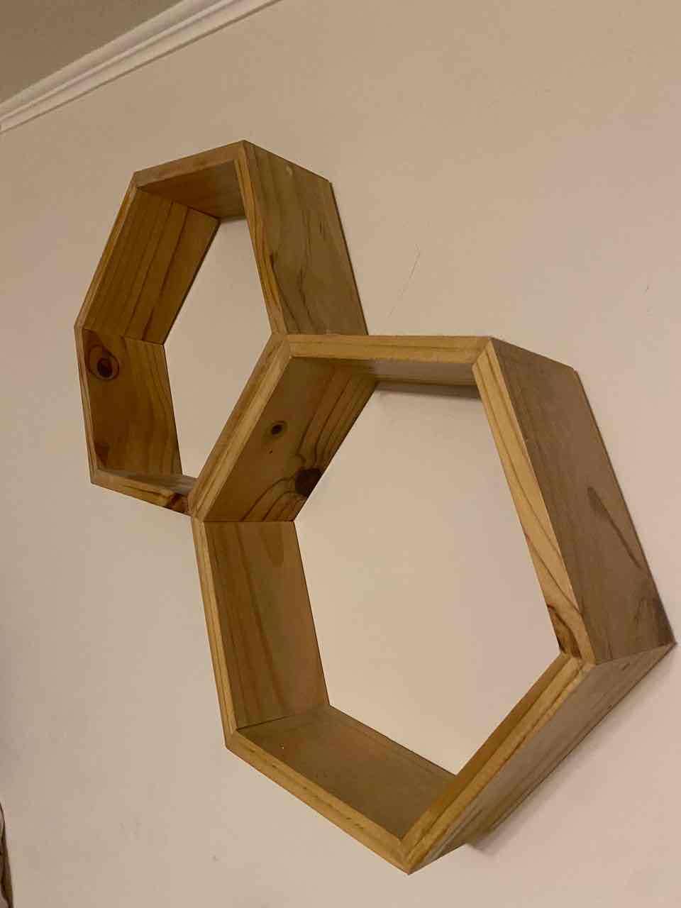 Estante hexagonal de madera - 1