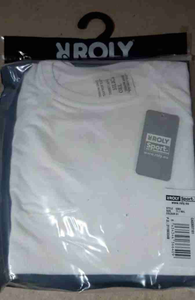 Poleras blancas empacadas - miniatura 3