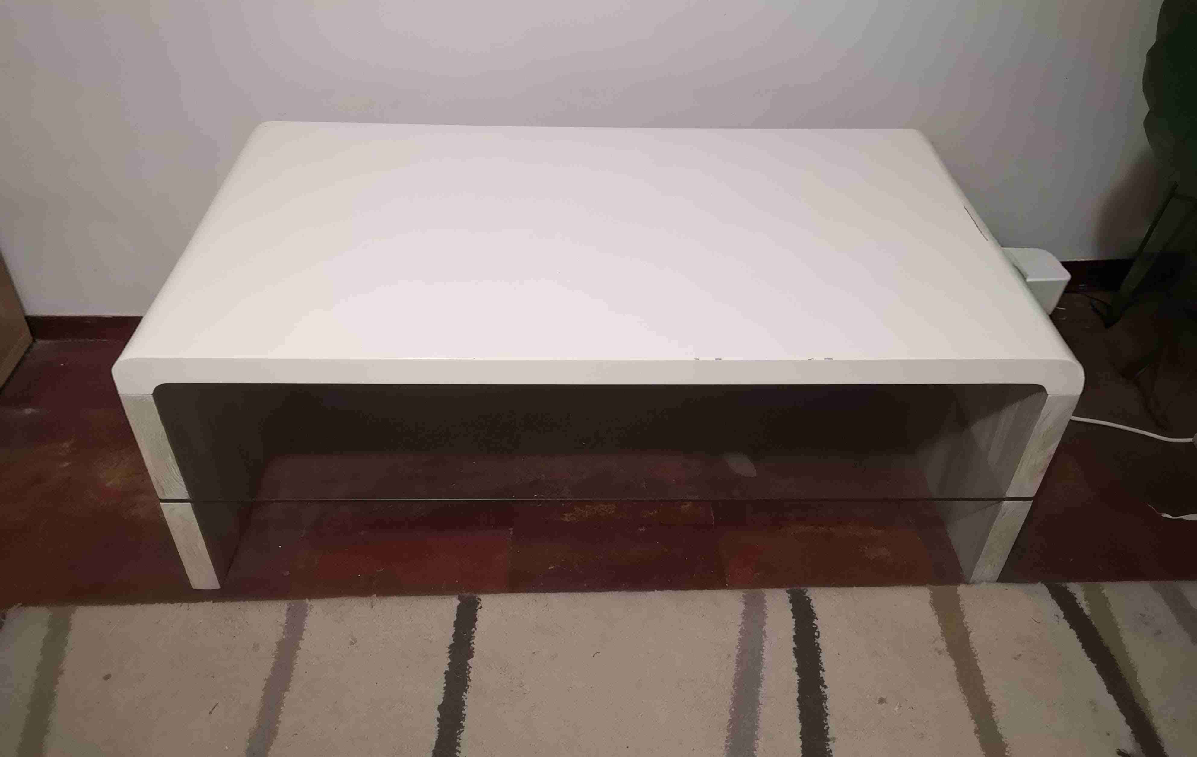 Mesa de centro blanca moderna - miniatura 1