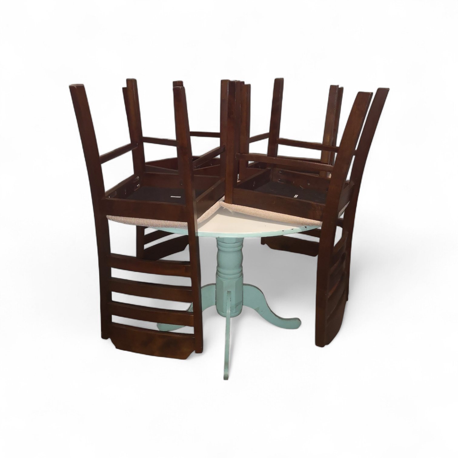 Juego de mesa y 4 sillas de madera