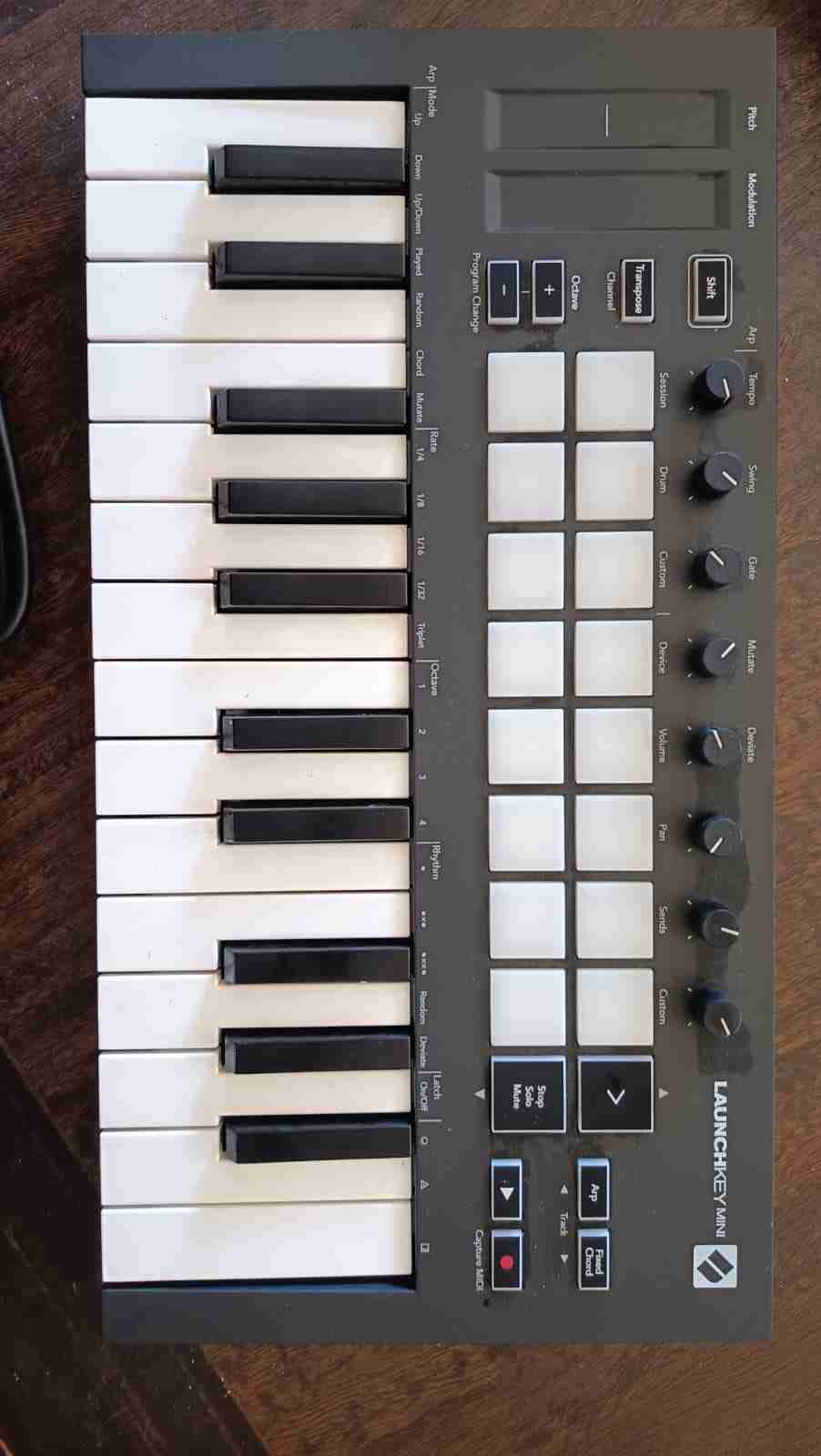 Controlador MIDI Launchkey Mini - miniatura 4