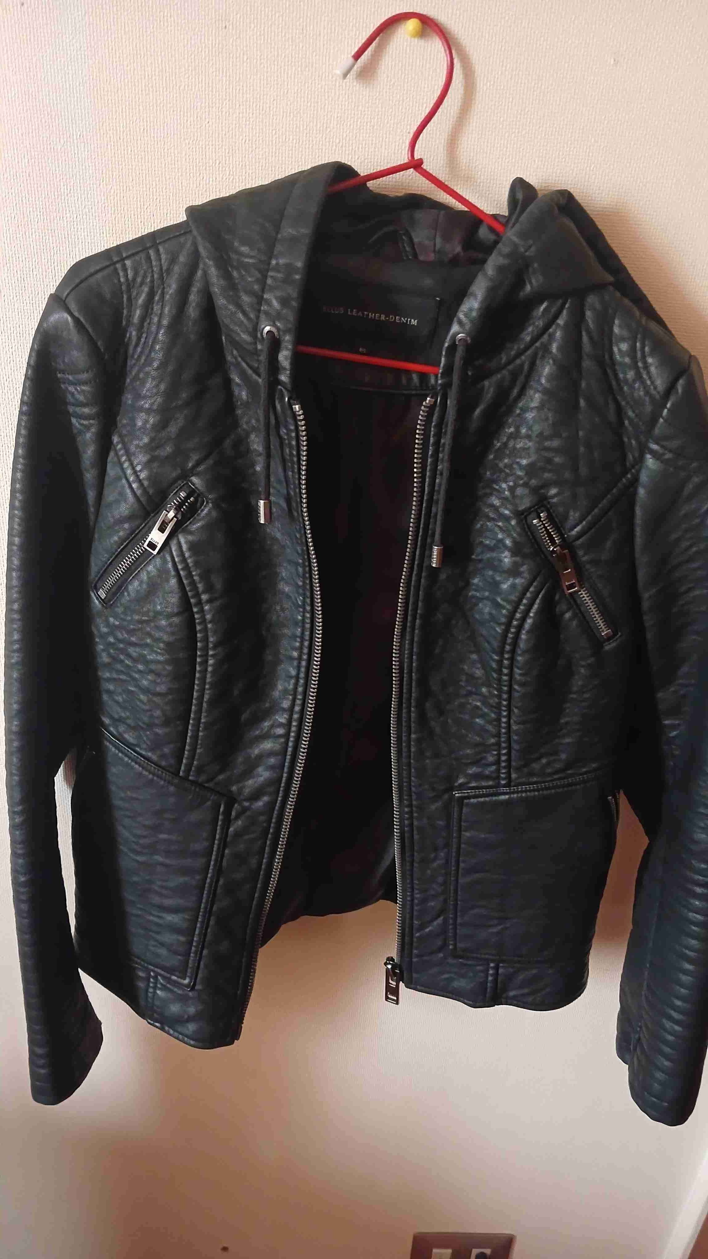 Chaqueta negra de cuero sintético - miniatura 3