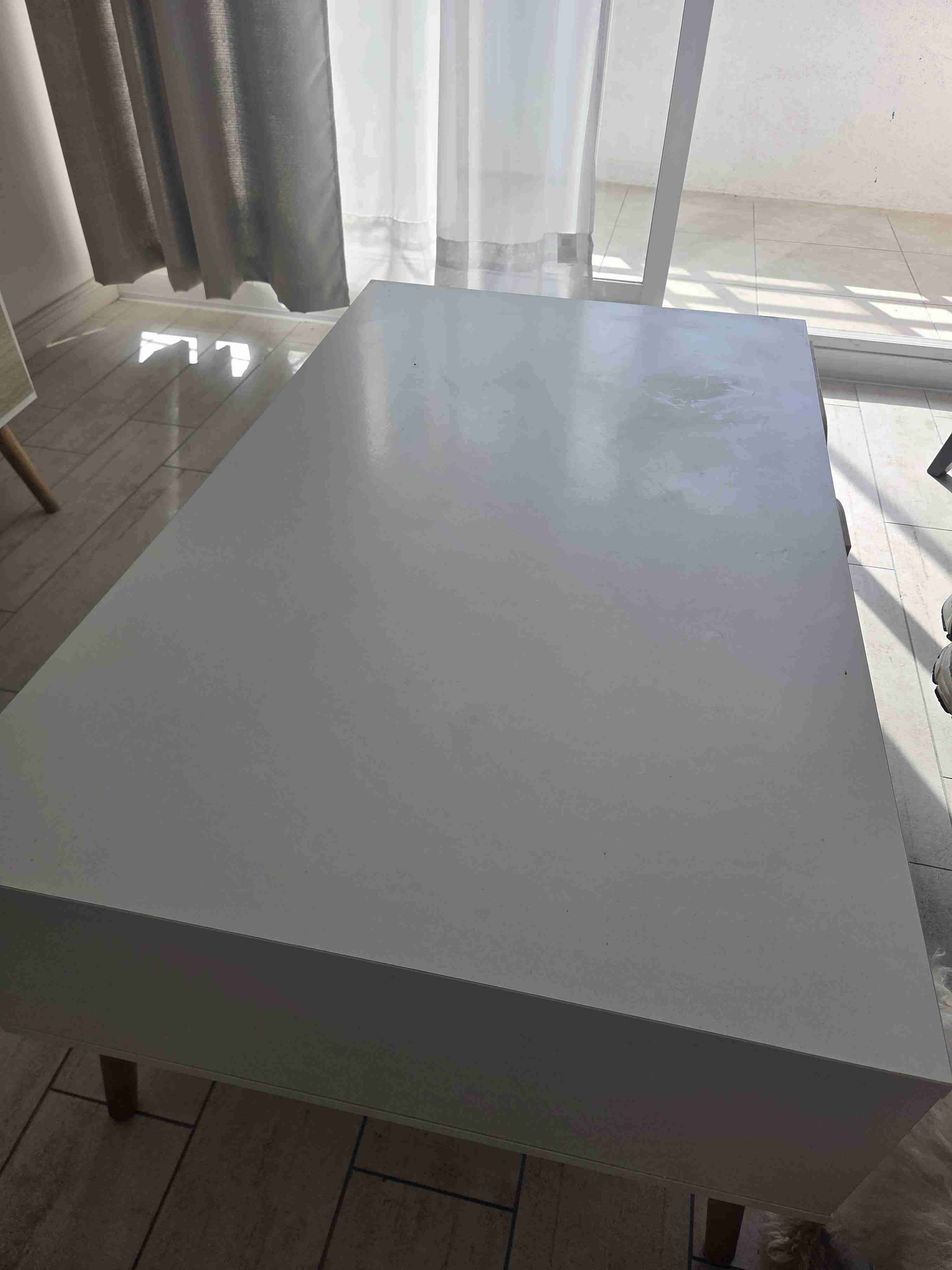 Mueble organizador blanco y madera - 2