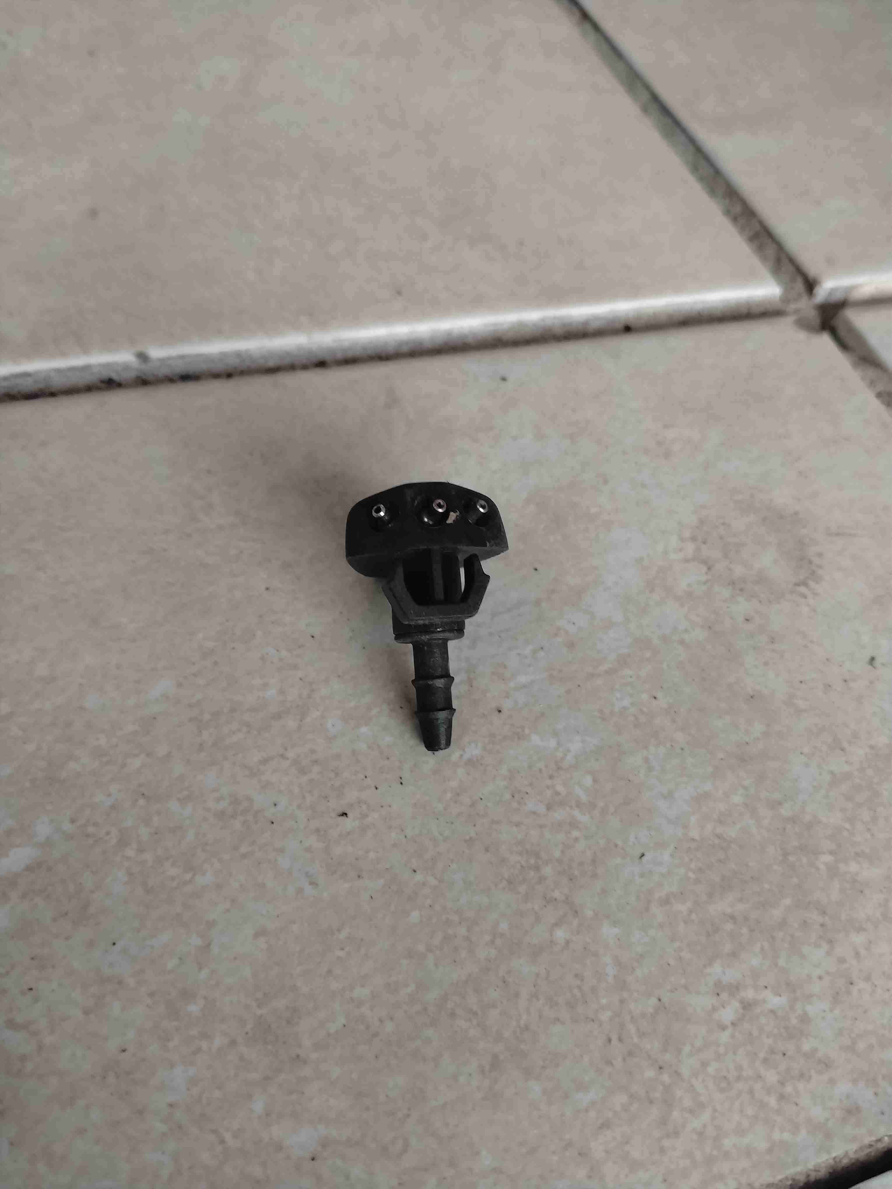 Surtidor de agua Limpia Parabrisa Fiat Fiorino - miniatura 3