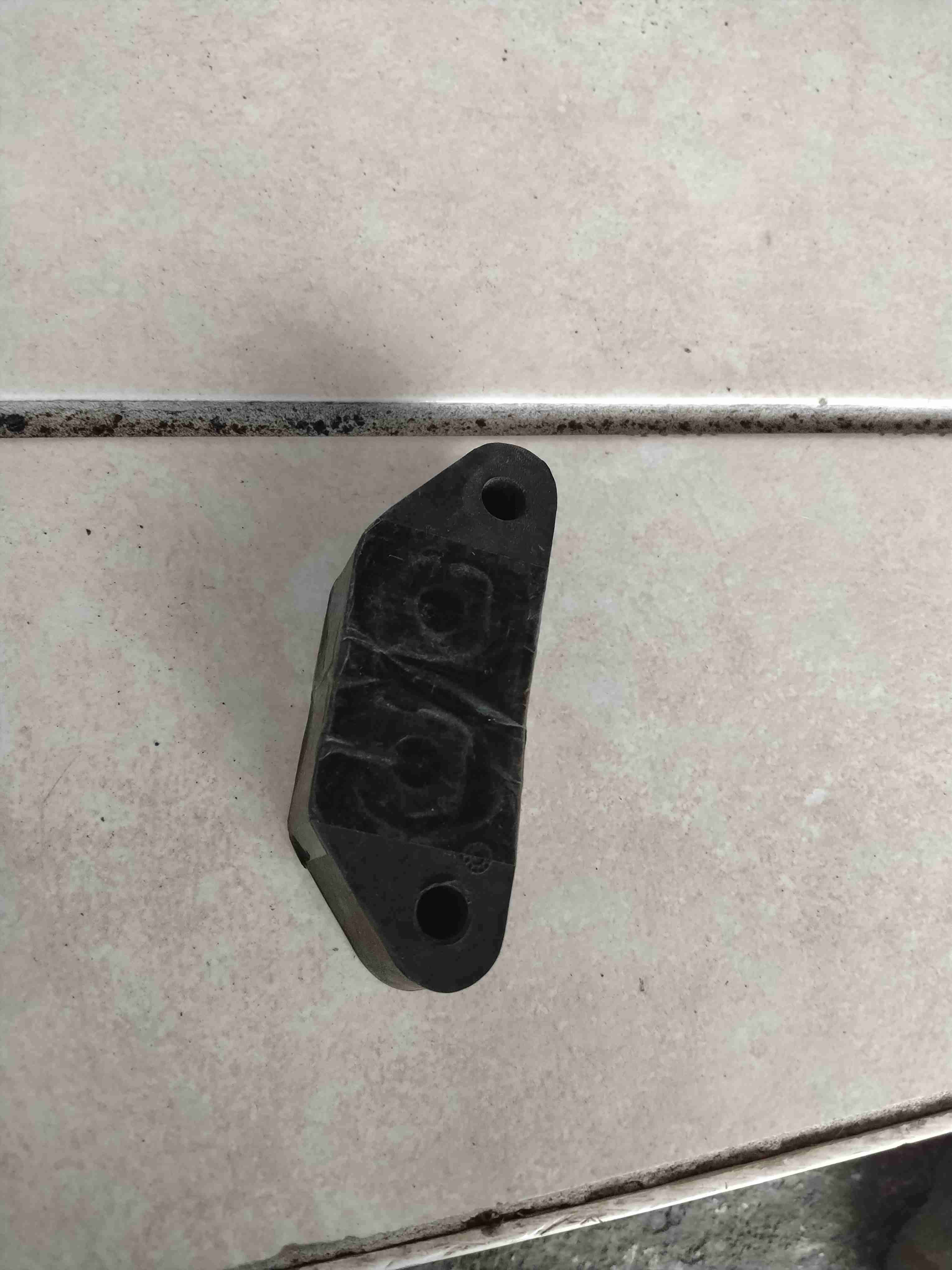 Soporte trasero de escape Fiat Fiorino - miniatura 2